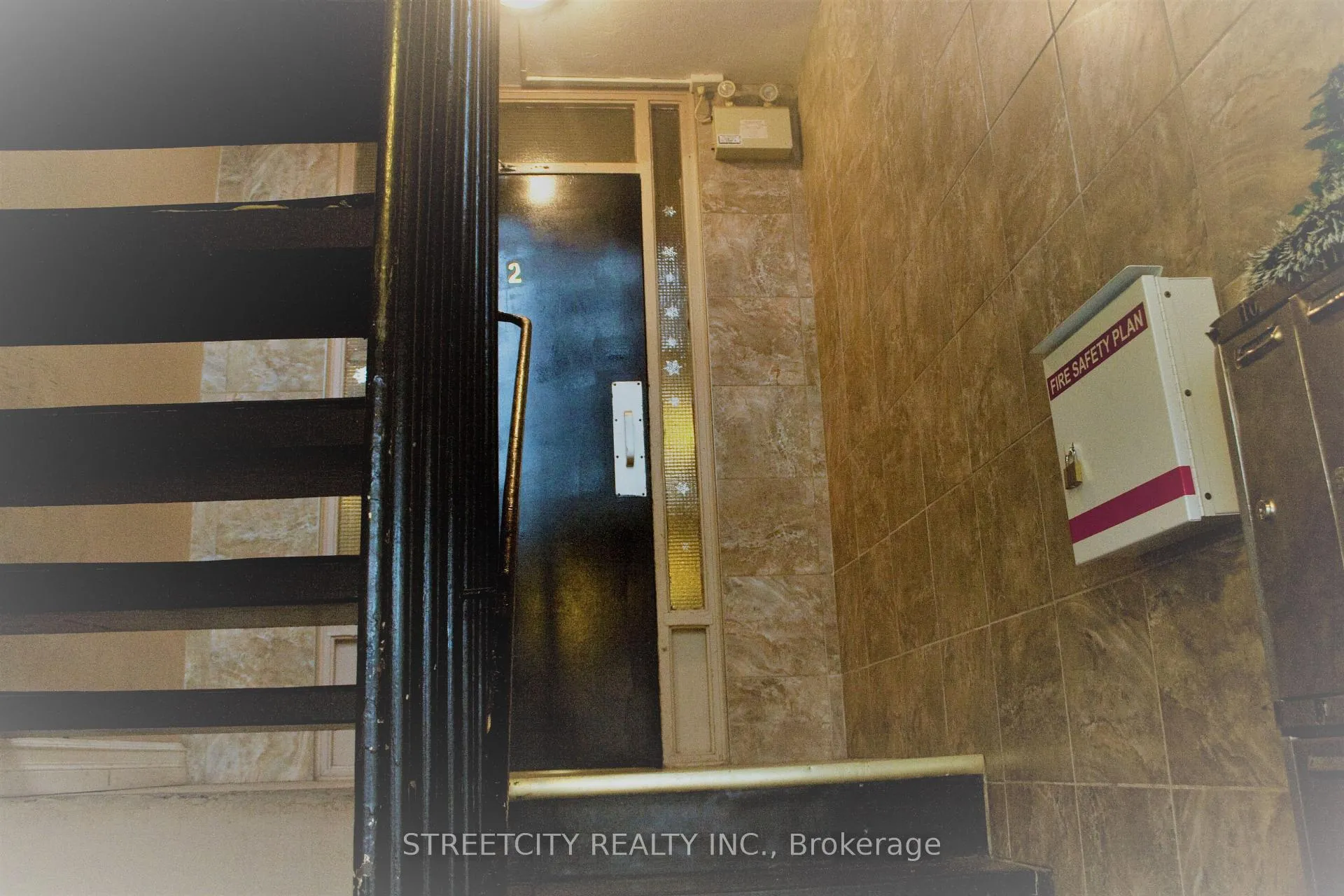Photo 2 of Unit 26, 220 Ashland Avenue E, London, East M — HOMEH