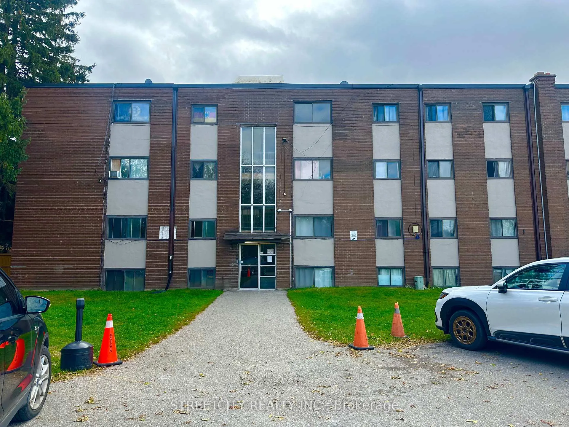 Photo 12 of Unit 26, 220 Ashland Avenue E, London, East M — HOMEH