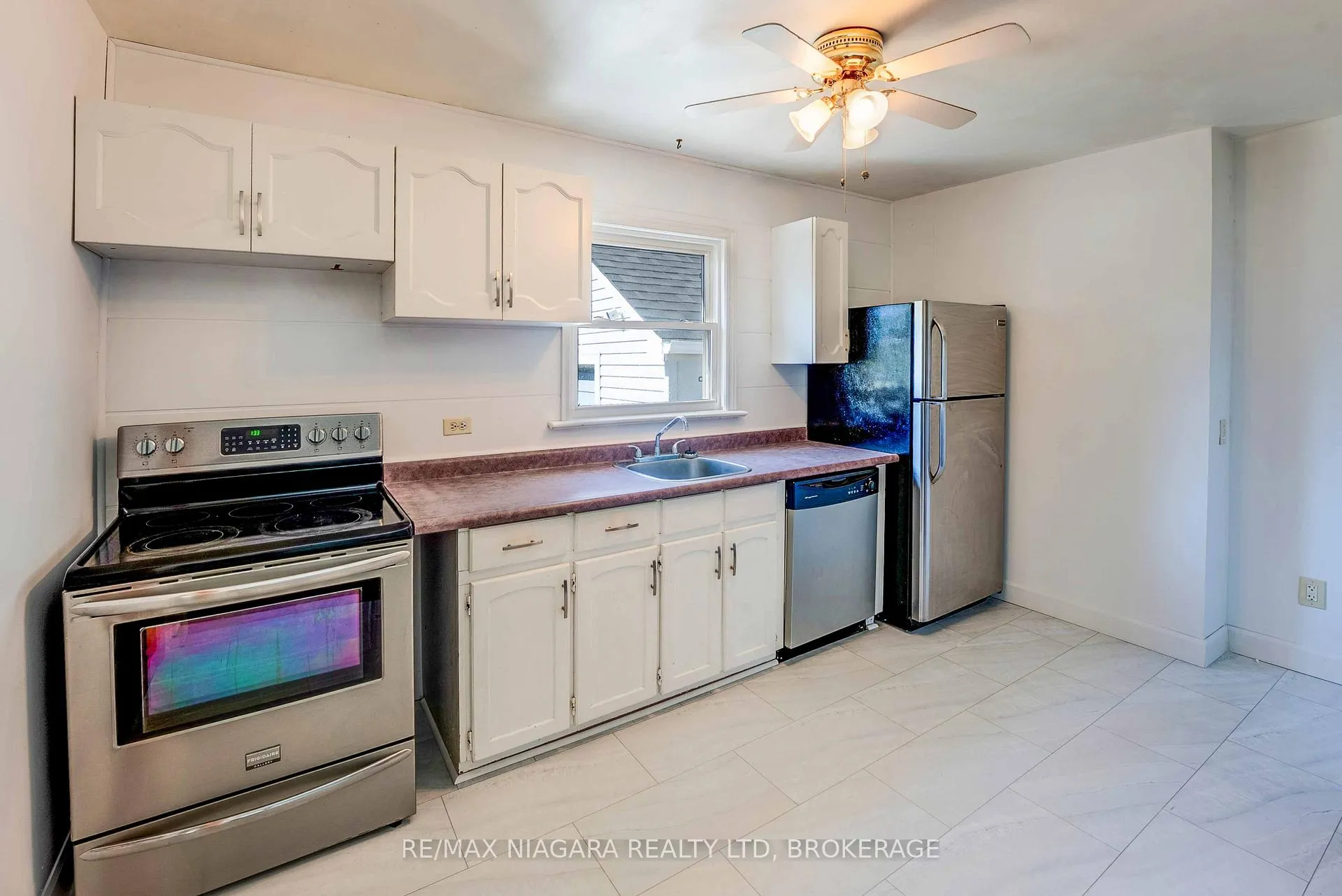 Photo 8 of 6589 Dunn Street, Niagara Falls, Dorchester — HOMEH