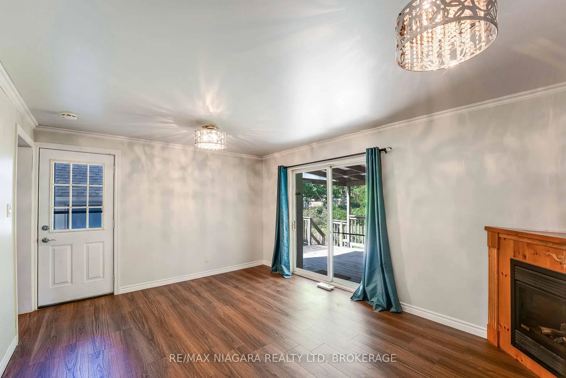 Photo 10 of 6589 Dunn Street, Niagara Falls, Dorchester — HOMEH