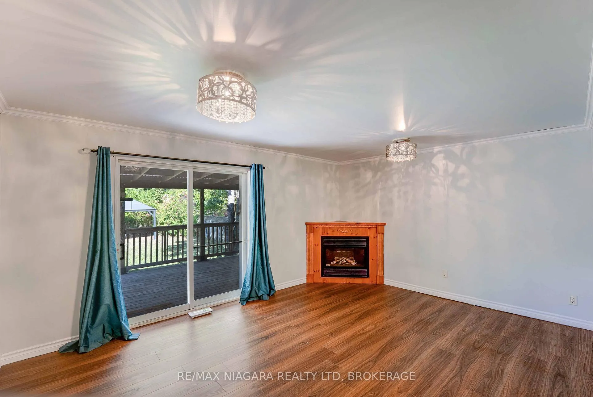 Photo 11 of 6589 Dunn Street, Niagara Falls, Dorchester — HOMEH