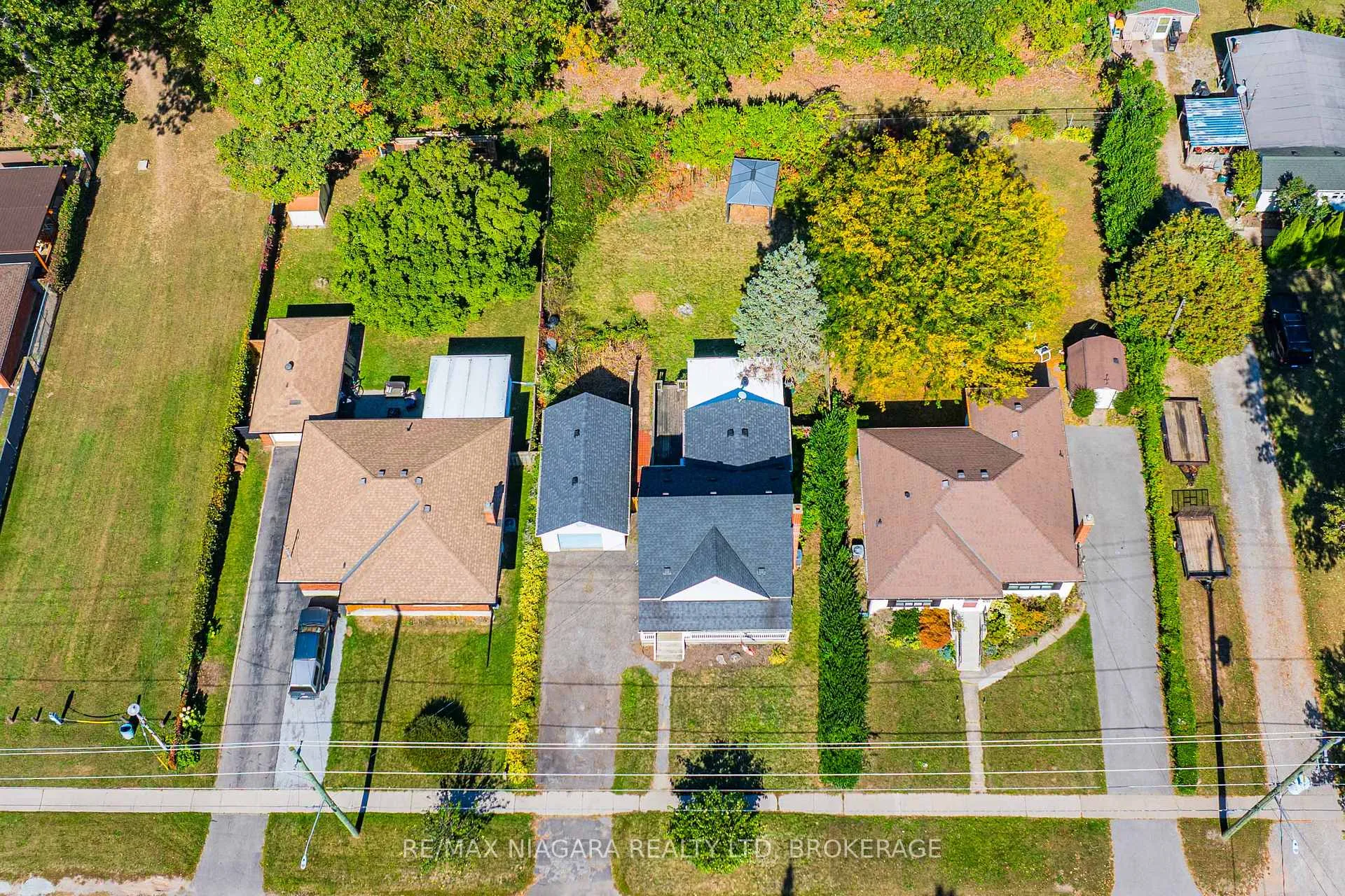 Photo 22 of 6589 Dunn Street, Niagara Falls, Dorchester — HOMEH