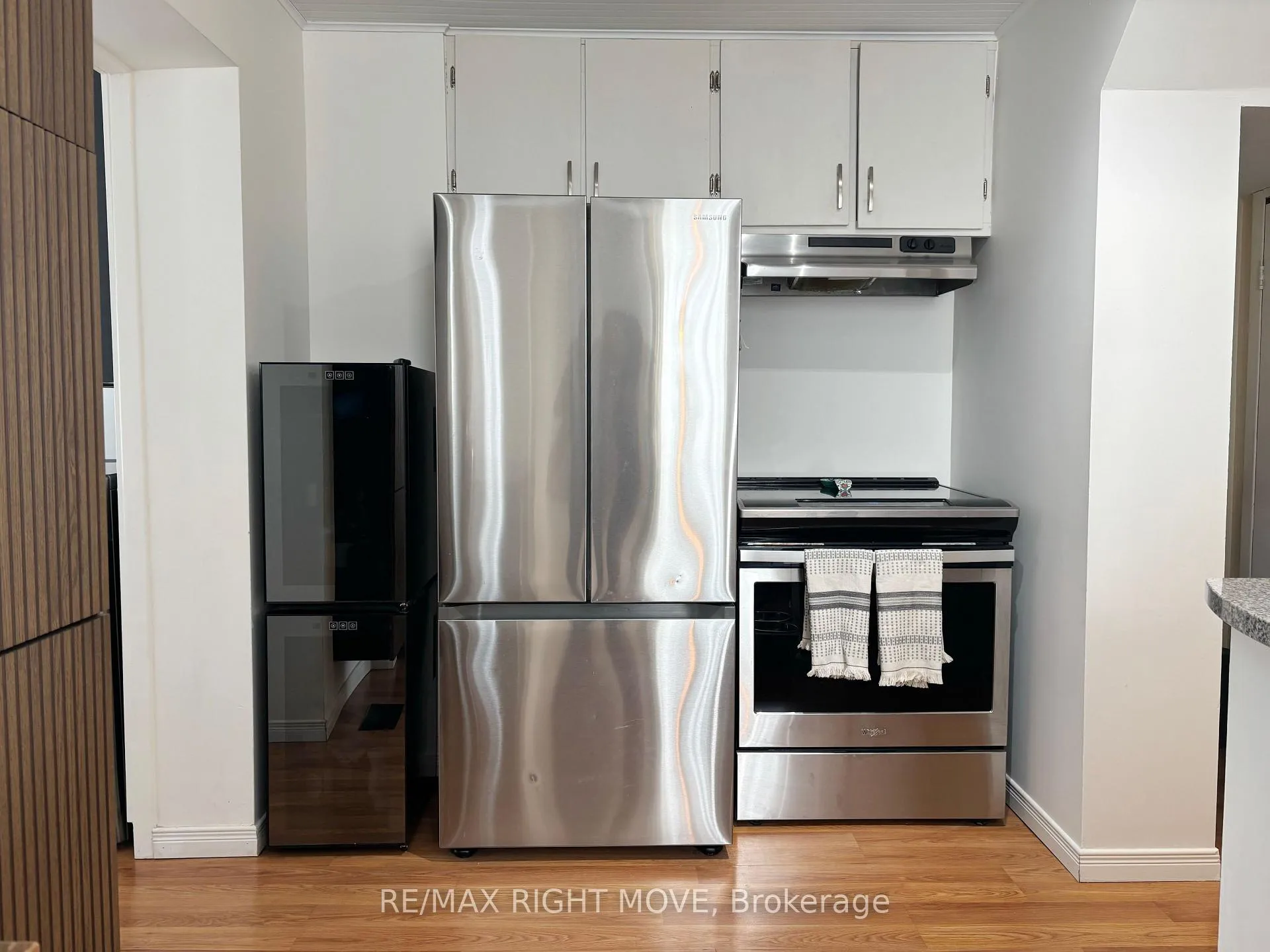 Photo 7 of 144 Cedar Street, Orillia — HOMEH