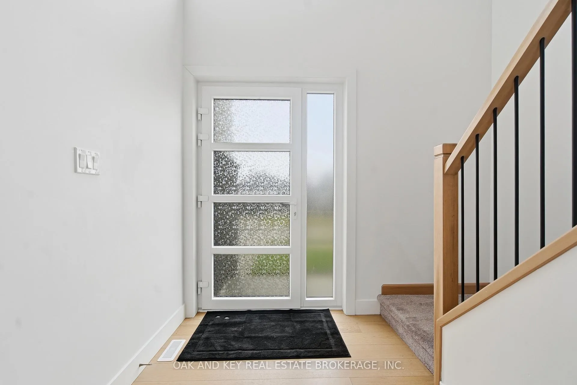 Photo 6 of 25 Alexander Circle, Strathroy-Caradoc, SE — HOMEH