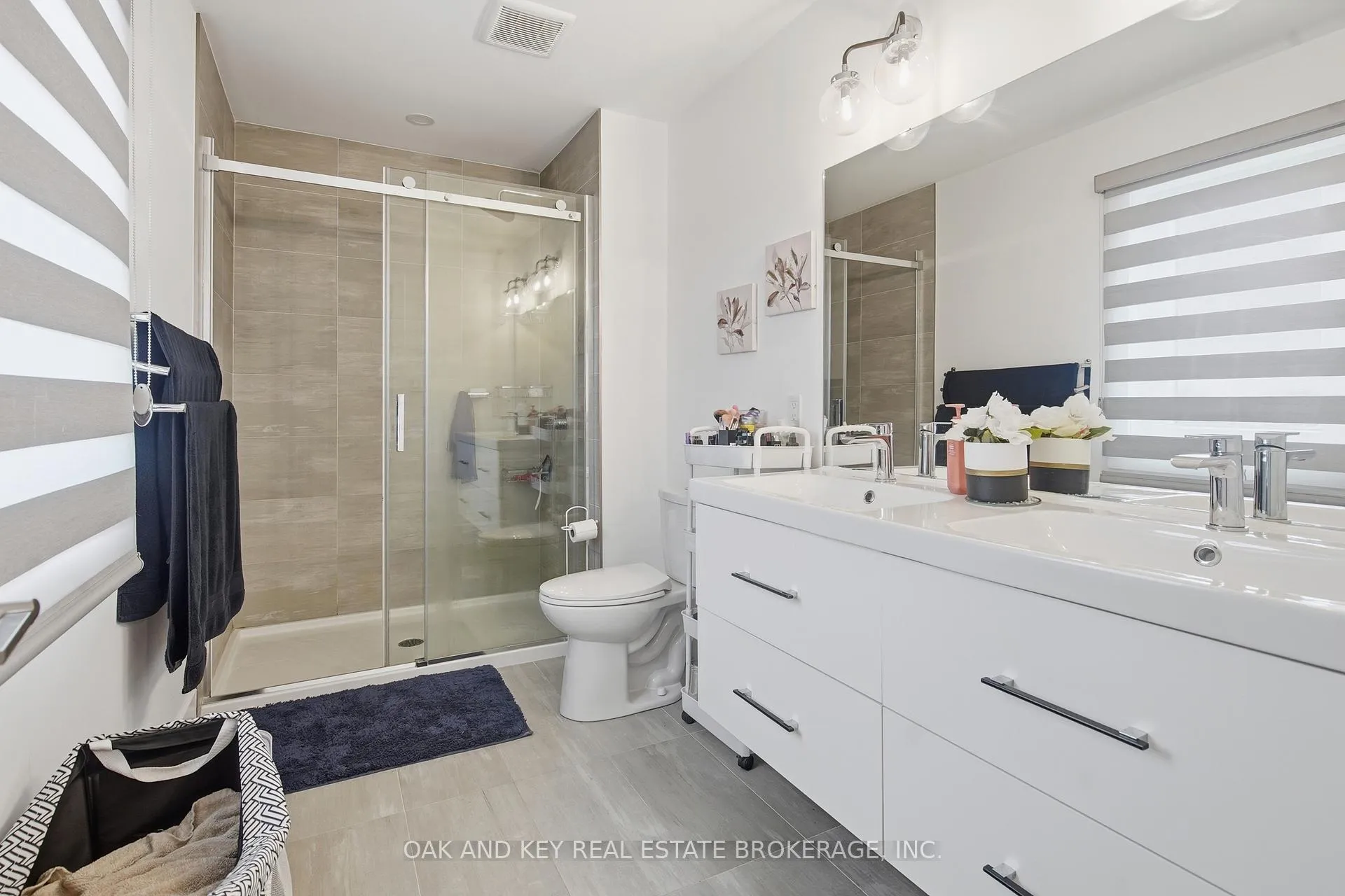 Photo 24 of 25 Alexander Circle, Strathroy-Caradoc, SE — HOMEH
