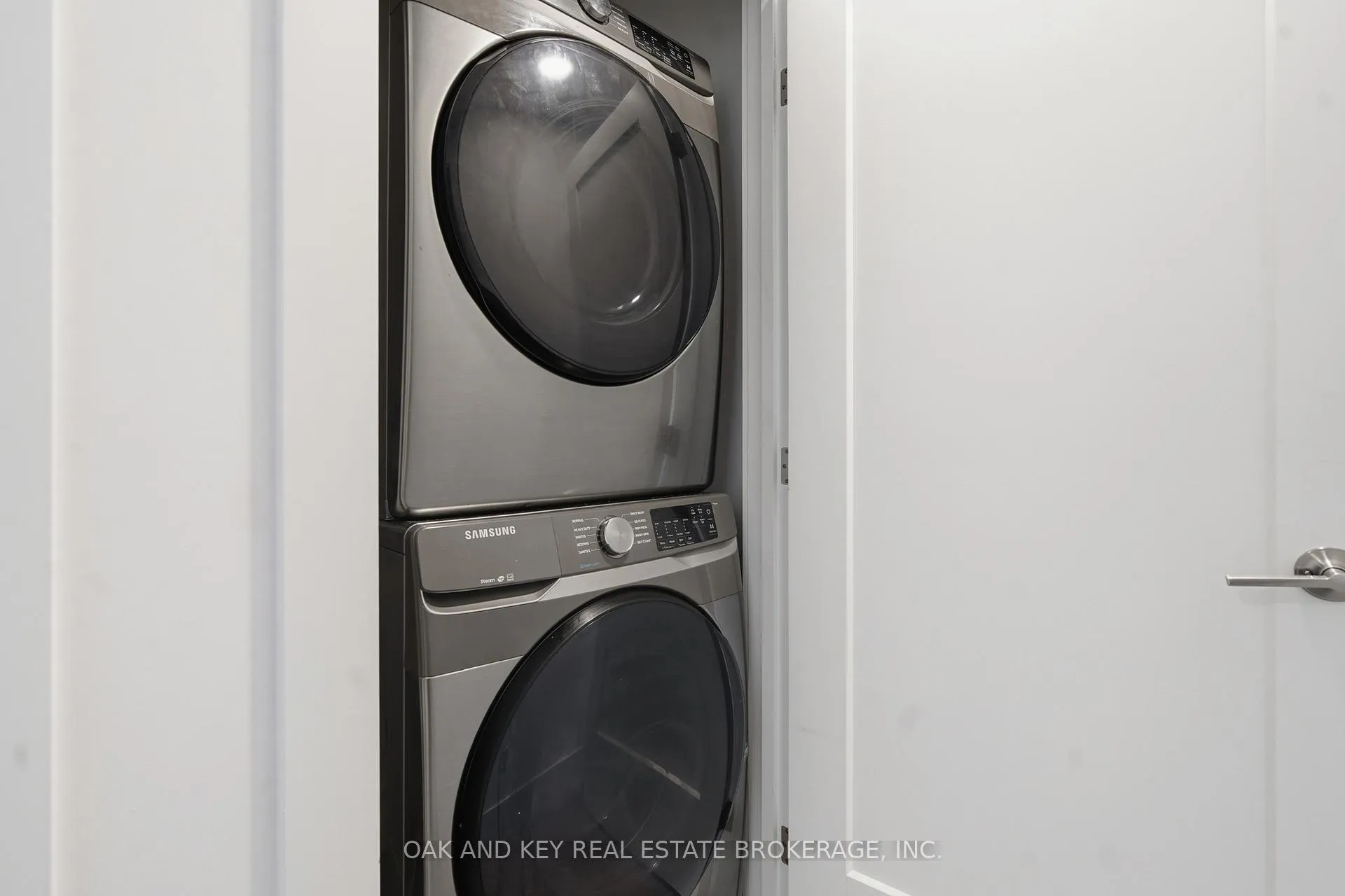 Photo 25 of 25 Alexander Circle, Strathroy-Caradoc, SE — HOMEH