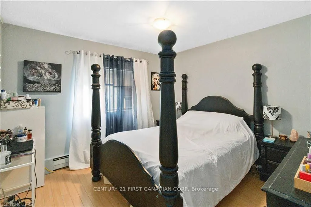 Photo 8 of Unit 201, 1174 Hamilton Road E, London, East O — HOMEH