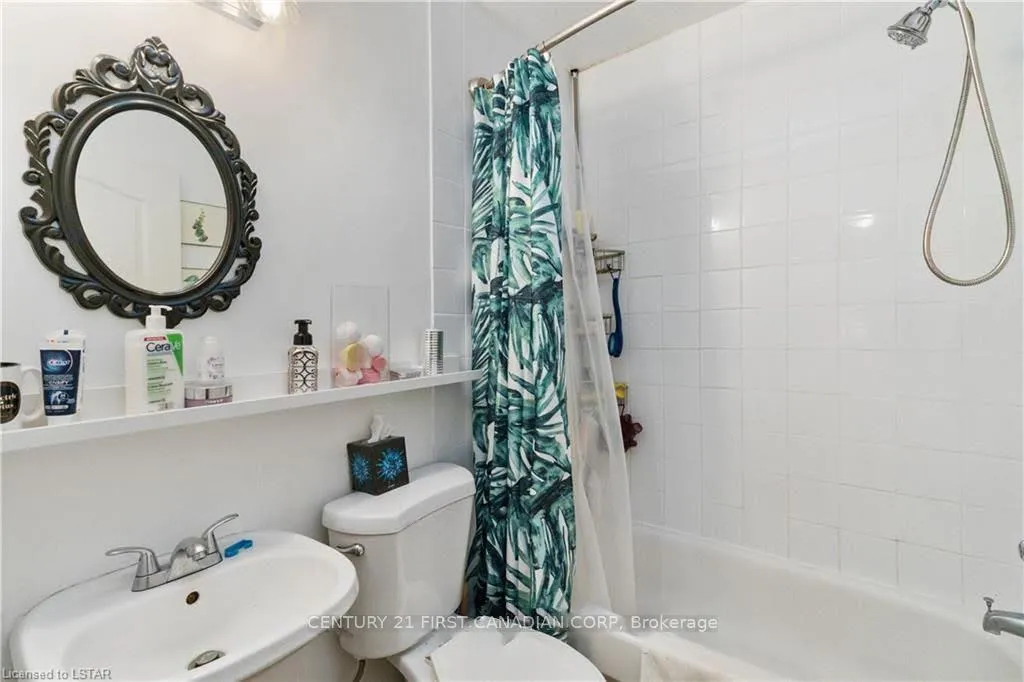 Photo 10 of Unit 201, 1174 Hamilton Road E, London, East O — HOMEH