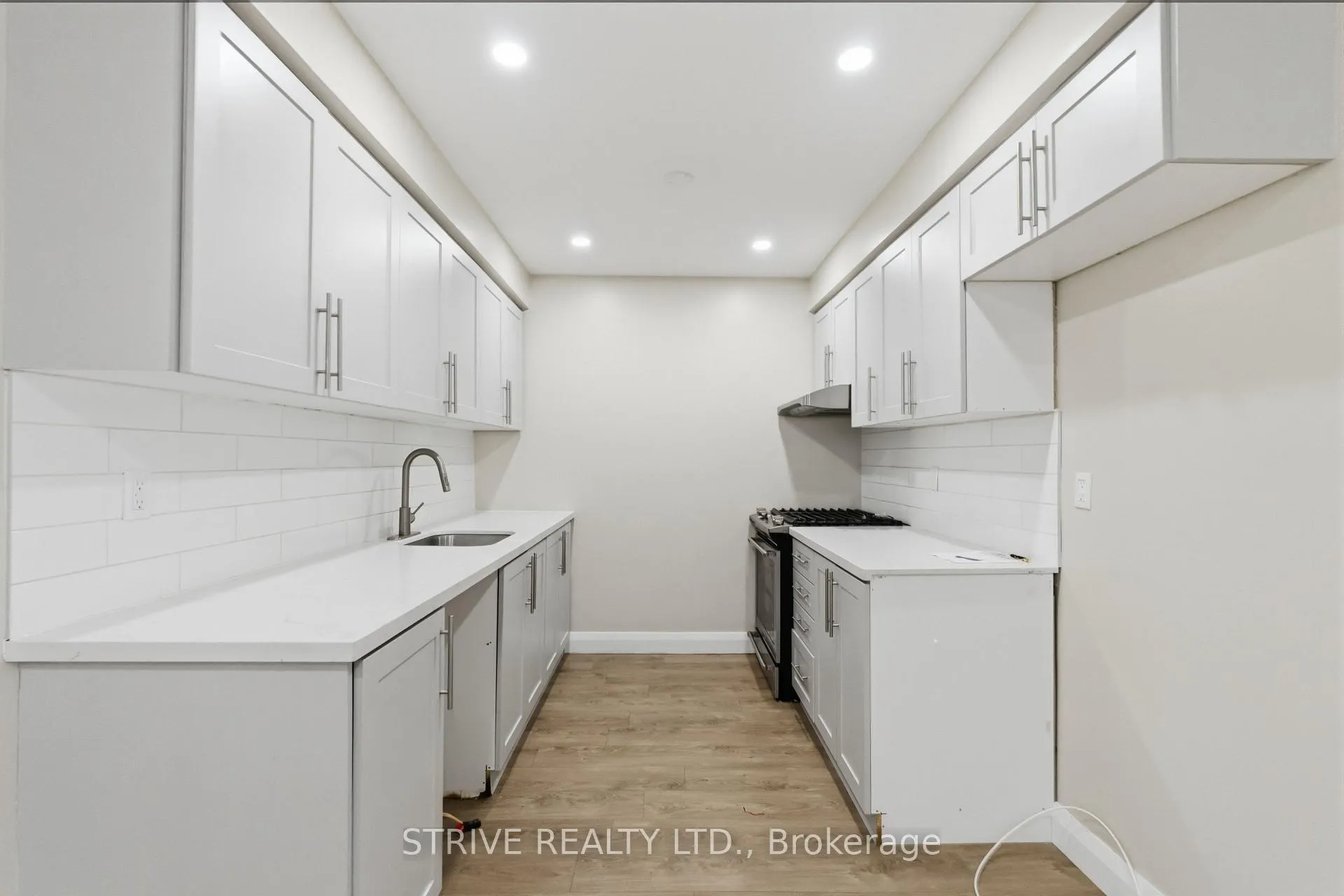 Photo 6 of 290 Lakeview Park Avenue, Oshawa, Lakeview — HOMEH