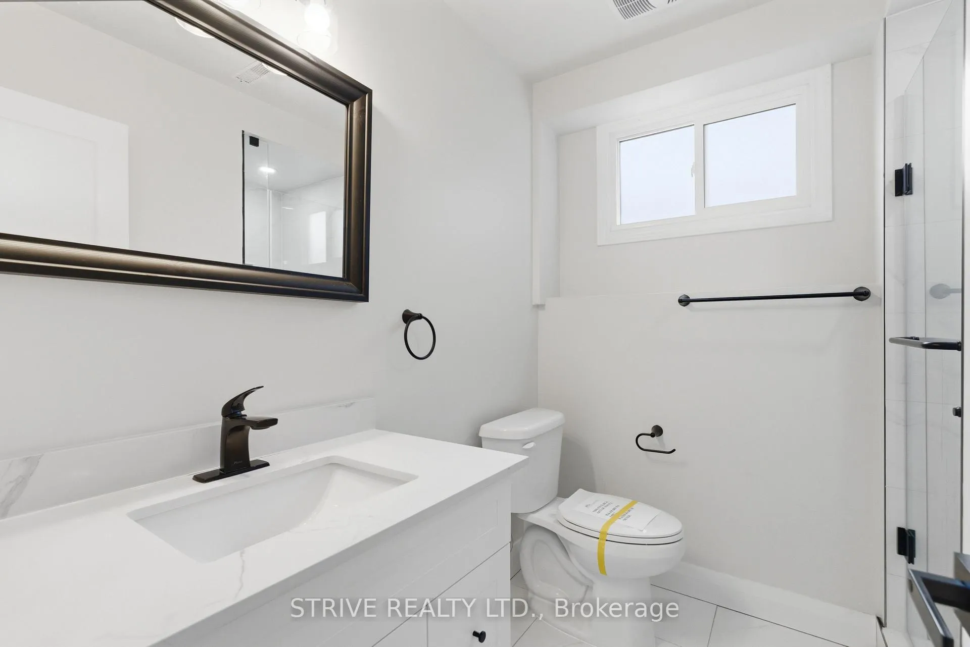 Photo 12 of 290 Lakeview Park Avenue, Oshawa, Lakeview — HOMEH
