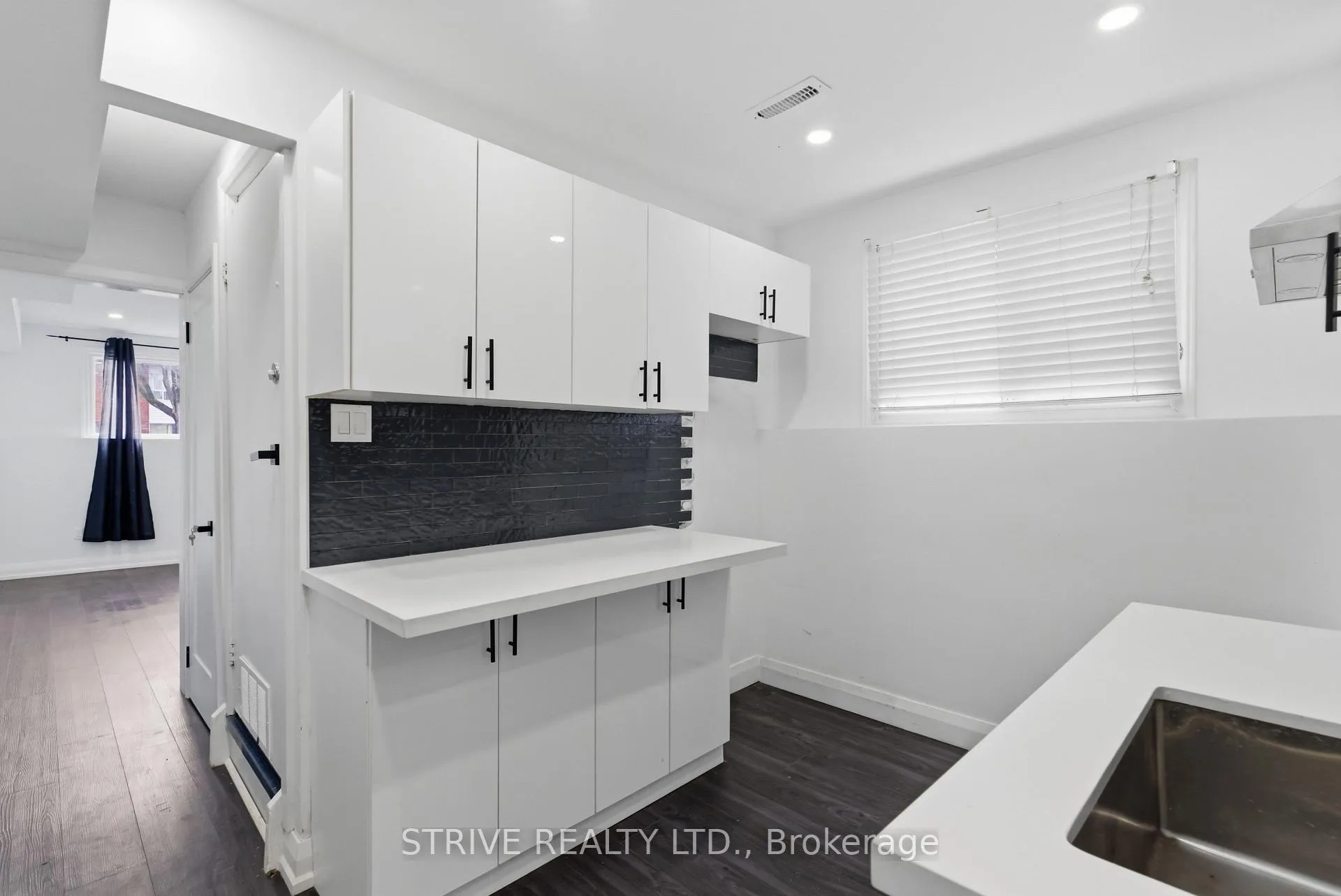 Photo 14 of 290 Lakeview Park Avenue, Oshawa, Lakeview — HOMEH