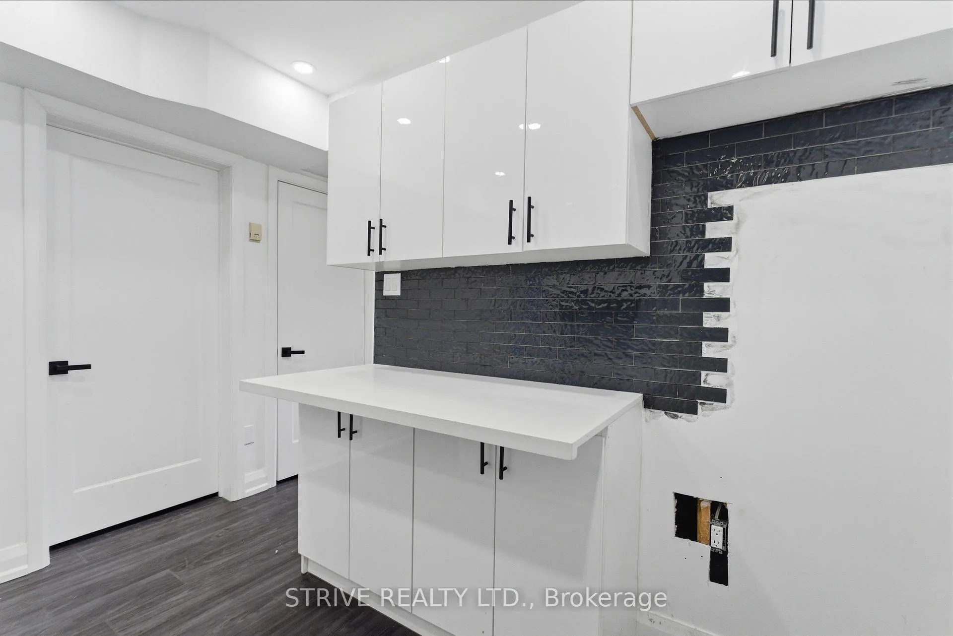 Photo 15 of 290 Lakeview Park Avenue, Oshawa, Lakeview — HOMEH