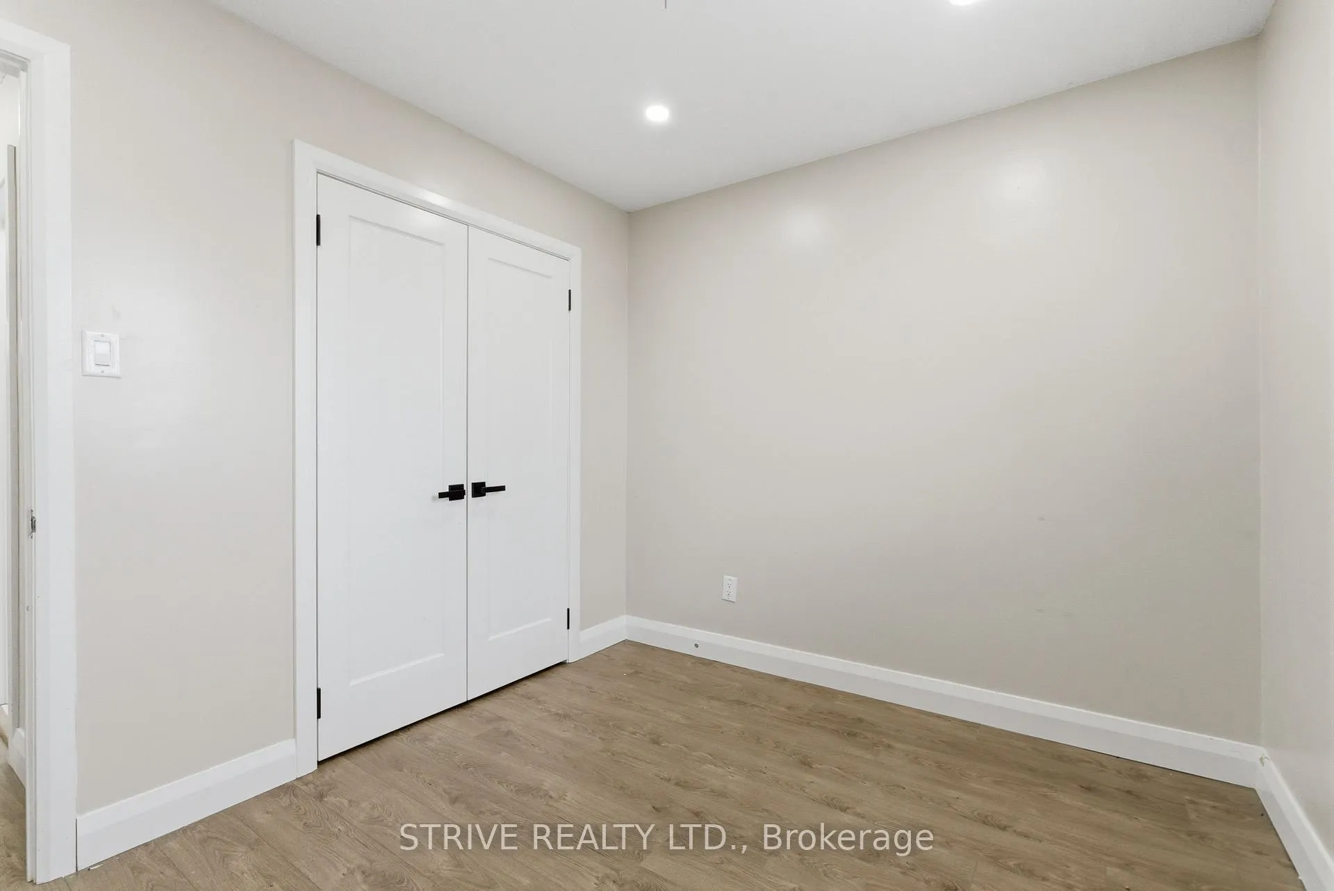 Photo 20 of 290 Lakeview Park Avenue, Oshawa, Lakeview — HOMEH
