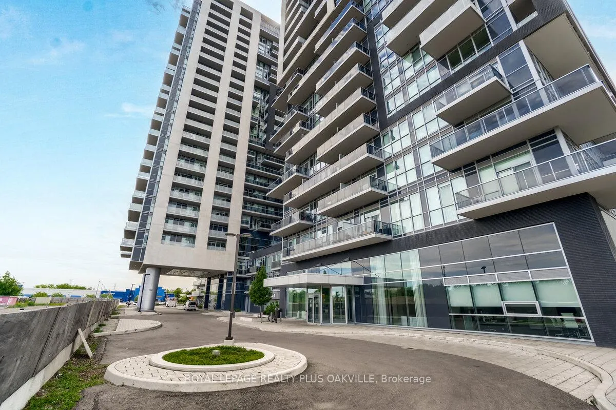 Photo 1 of Unit 1701, 2087 Fairview Street, Burlington, Freeman — HOMEH