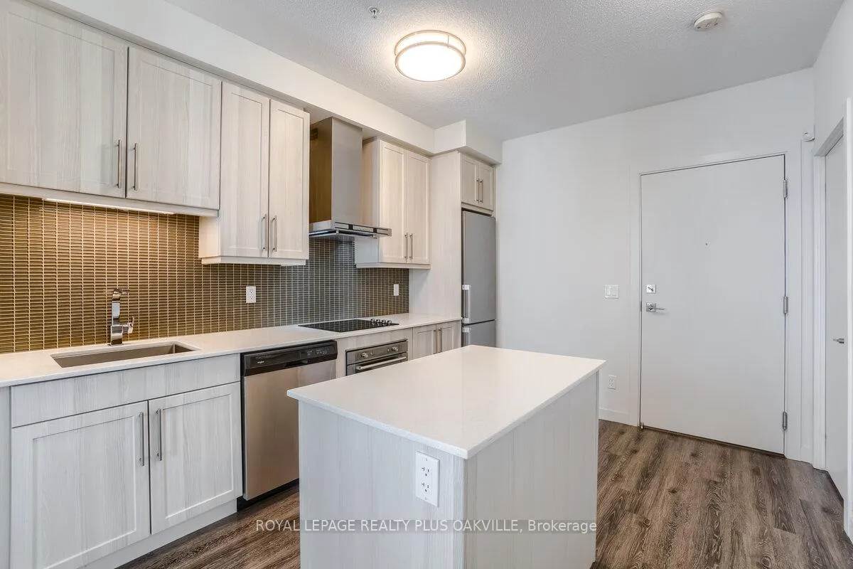 Photo 8 of Unit 1701, 2087 Fairview Street, Burlington, Freeman — HOMEH