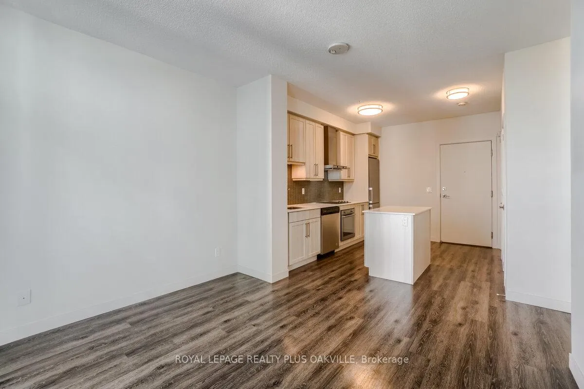 Photo 14 of Unit 1701, 2087 Fairview Street, Burlington, Freeman — HOMEH
