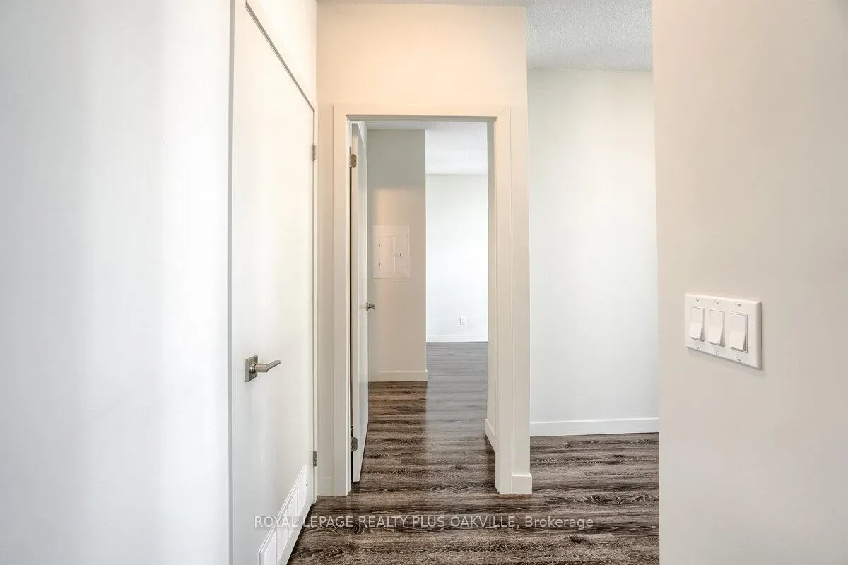 Photo 18 of Unit 1701, 2087 Fairview Street, Burlington, Freeman — HOMEH