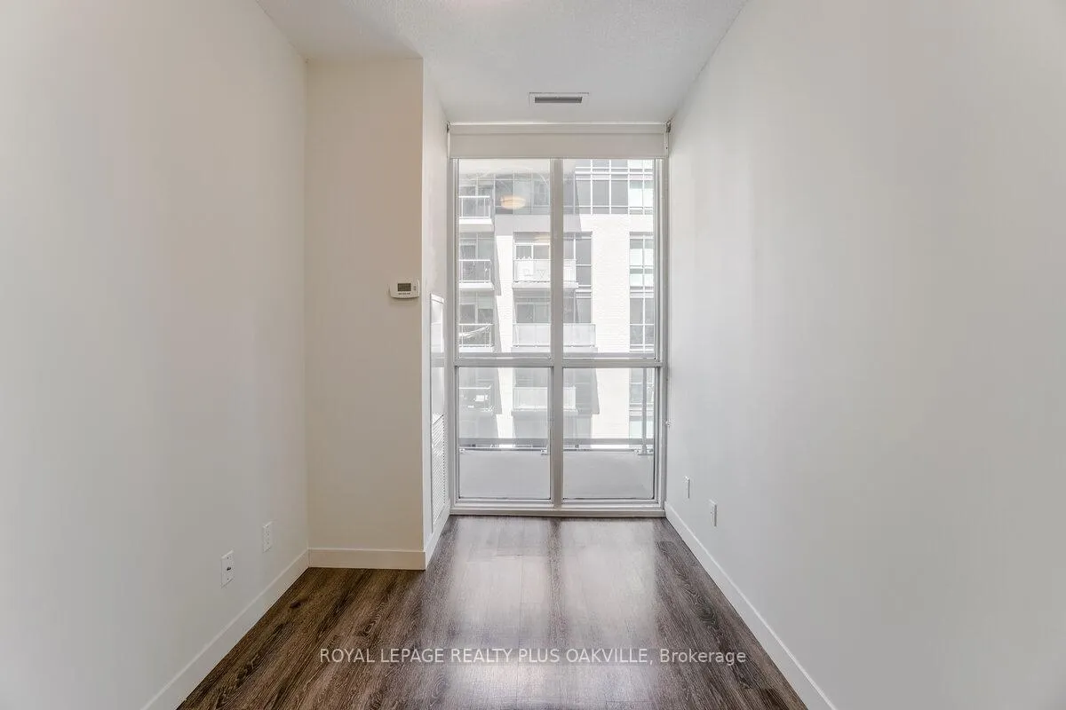 Photo 19 of Unit 1701, 2087 Fairview Street, Burlington, Freeman — HOMEH