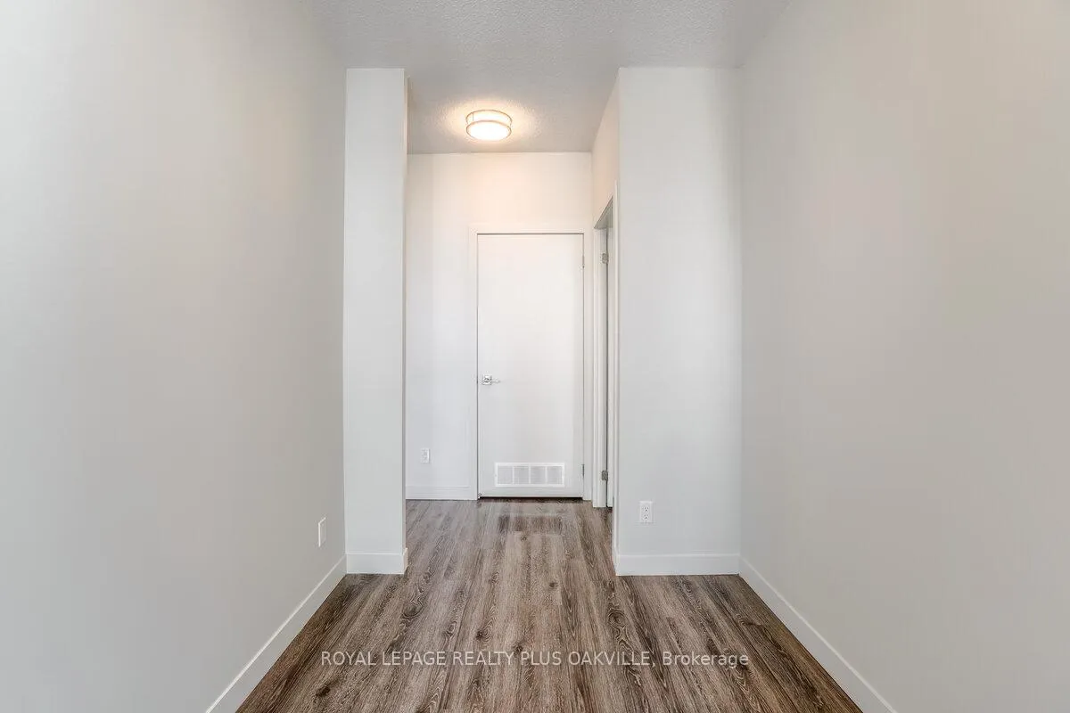 Photo 21 of Unit 1701, 2087 Fairview Street, Burlington, Freeman — HOMEH