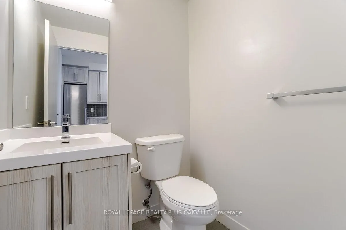 Photo 23 of Unit 1701, 2087 Fairview Street, Burlington, Freeman — HOMEH
