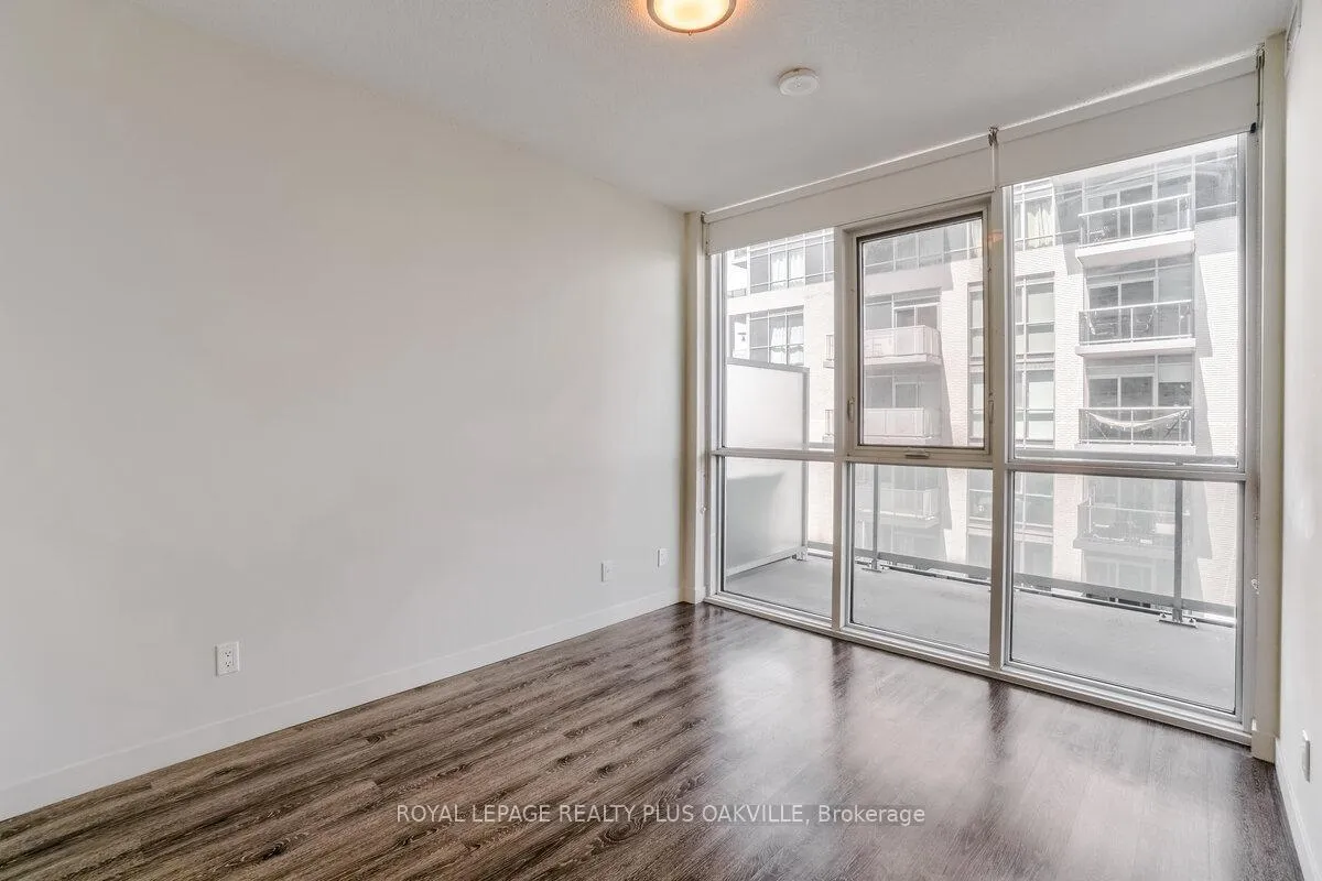 Photo 24 of Unit 1701, 2087 Fairview Street, Burlington, Freeman — HOMEH