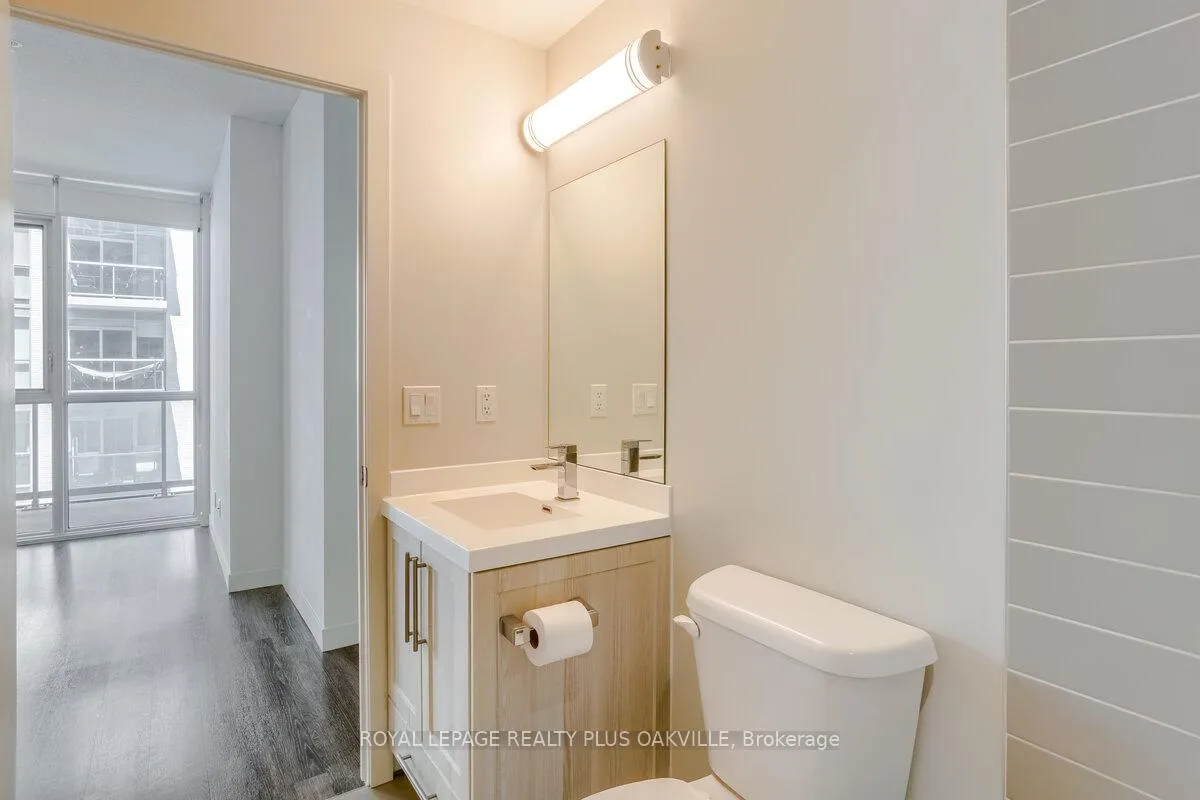 Photo 28 of Unit 1701, 2087 Fairview Street, Burlington, Freeman — HOMEH