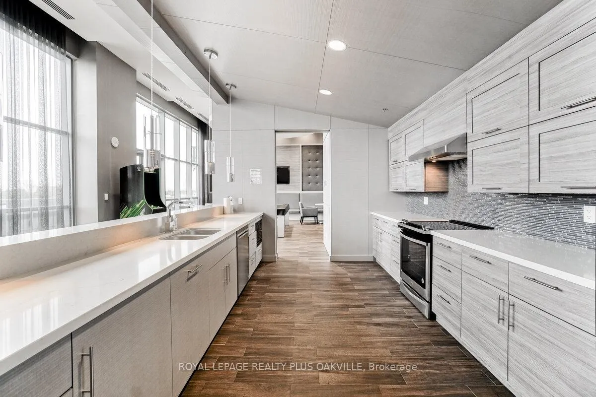 Photo 37 of Unit 1701, 2087 Fairview Street, Burlington, Freeman — HOMEH