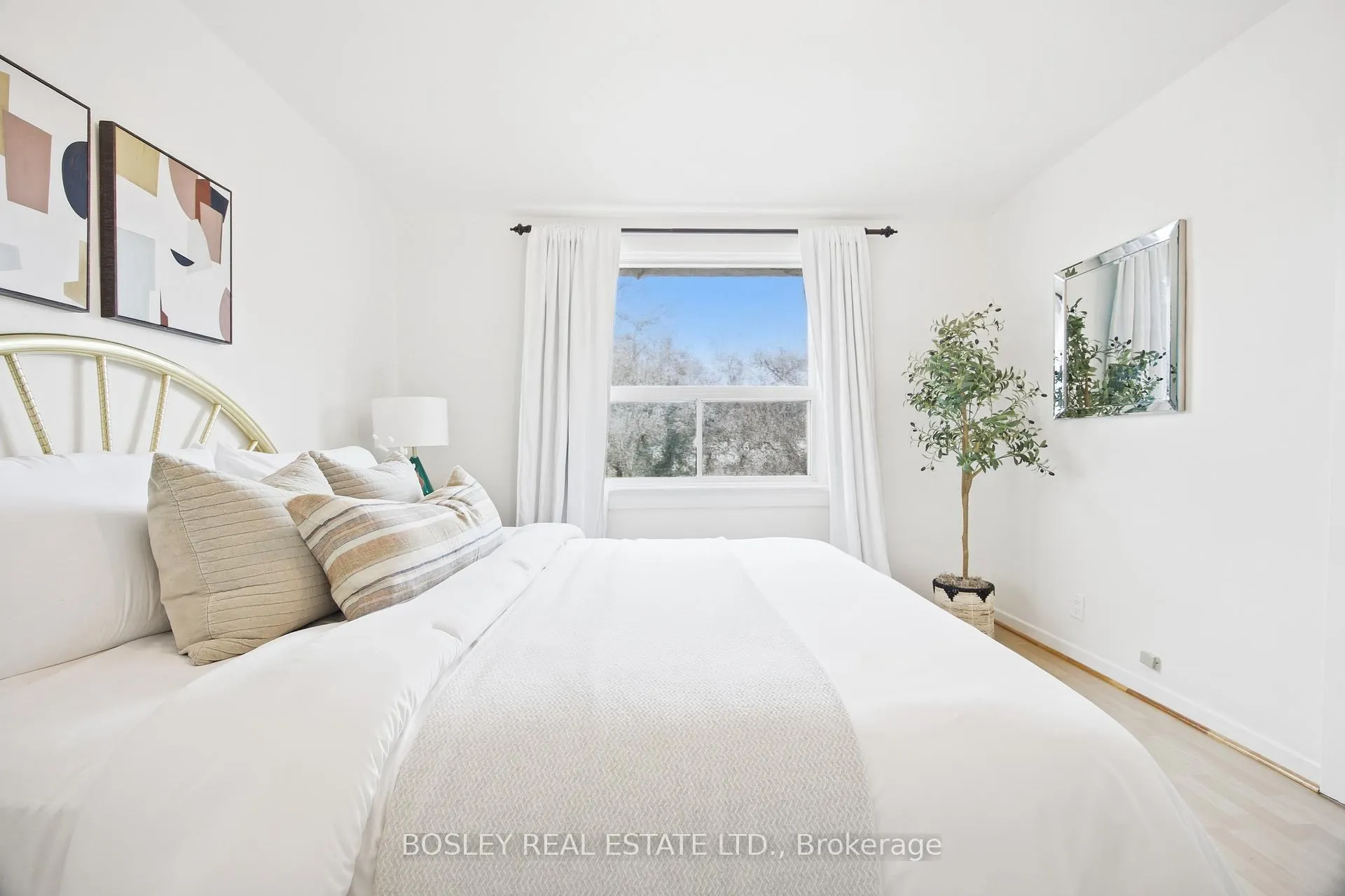 Photo 16 of 92 Glebemount Avenue, Toronto, Danforth — HOMEH