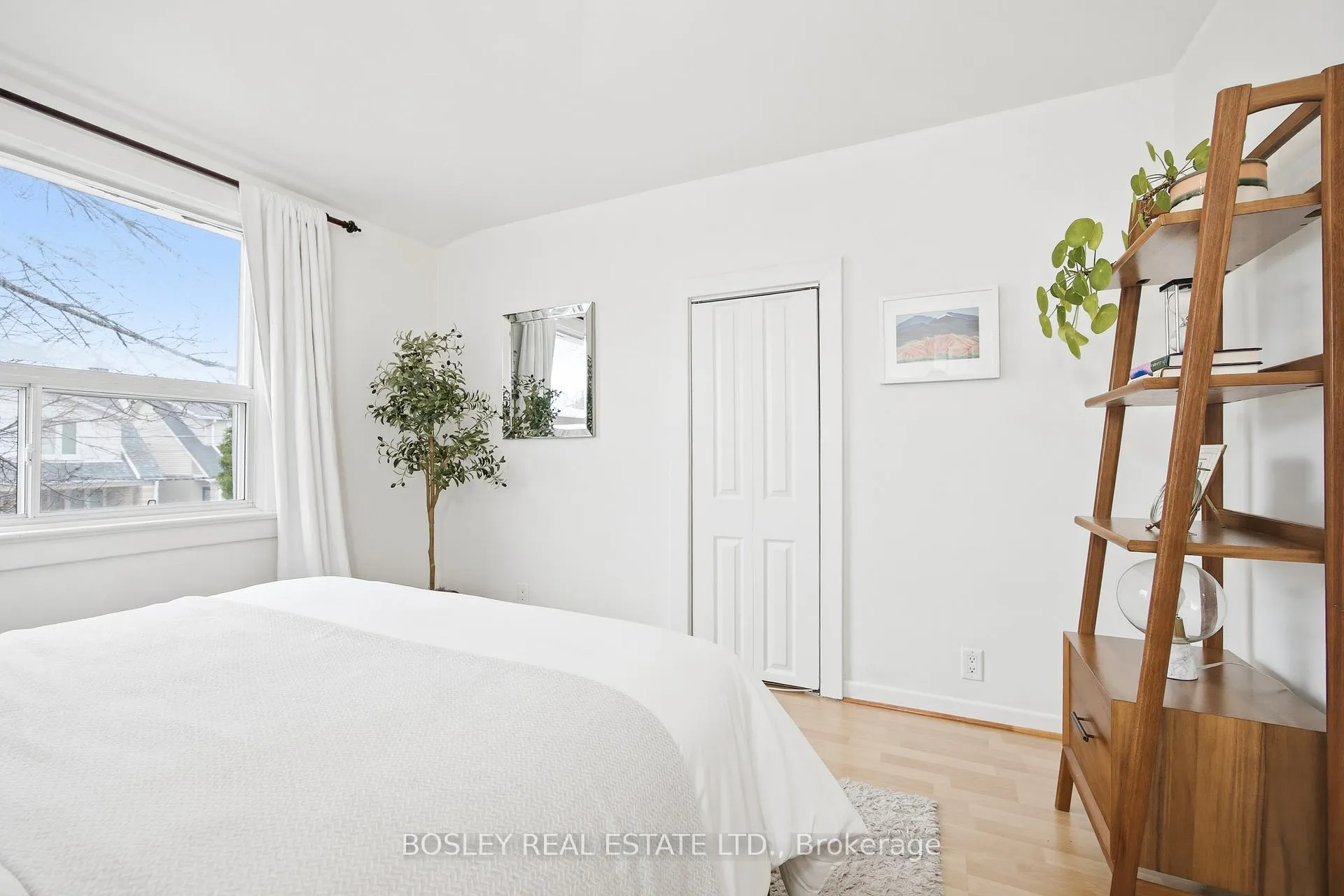 Photo 19 of 92 Glebemount Avenue, Toronto, Danforth — HOMEH