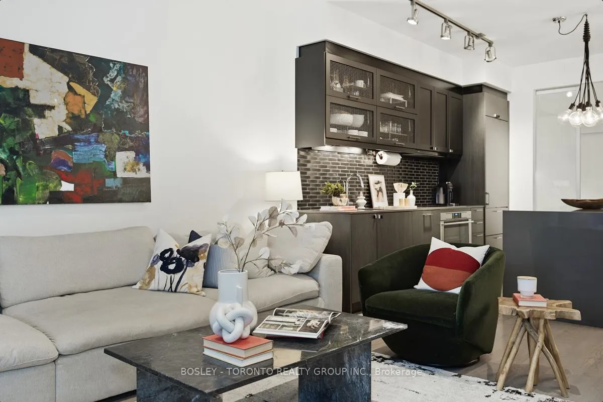Photo 6 of 10 Loretto Lane, Toronto, University — HOMEH