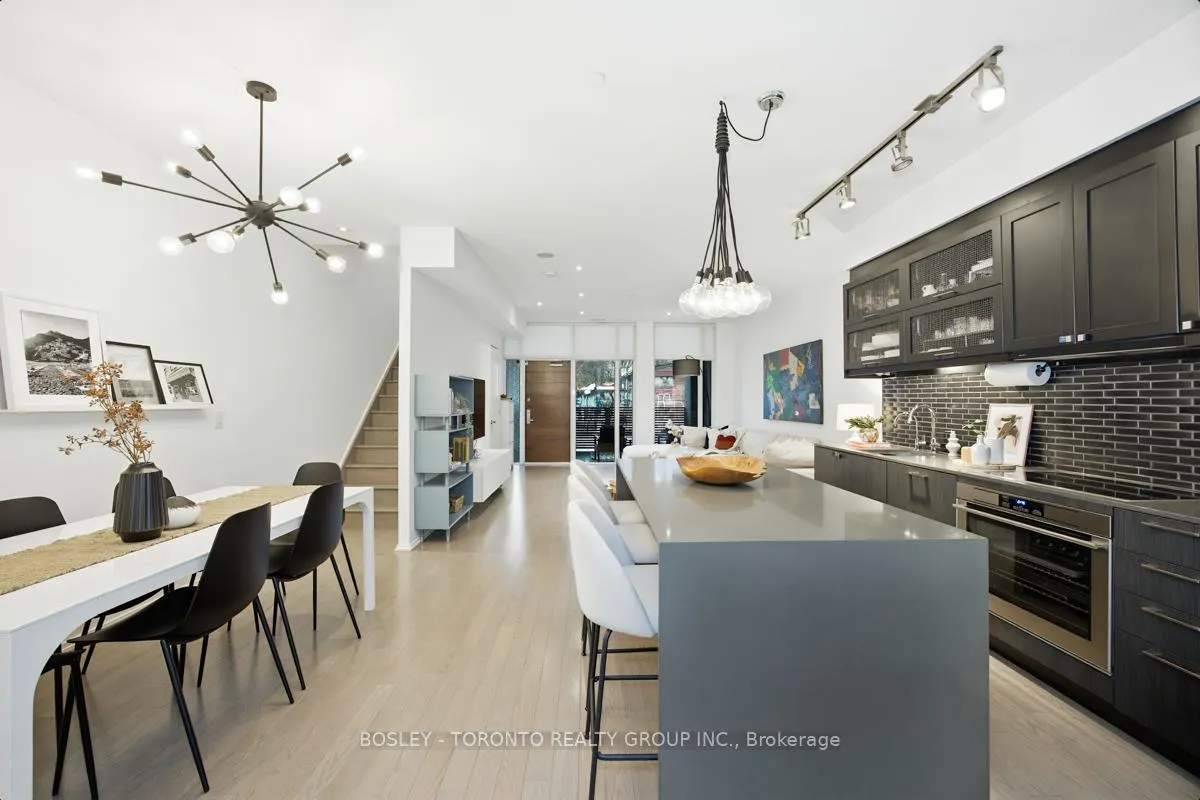 Photo 10 of 10 Loretto Lane, Toronto, University — HOMEH