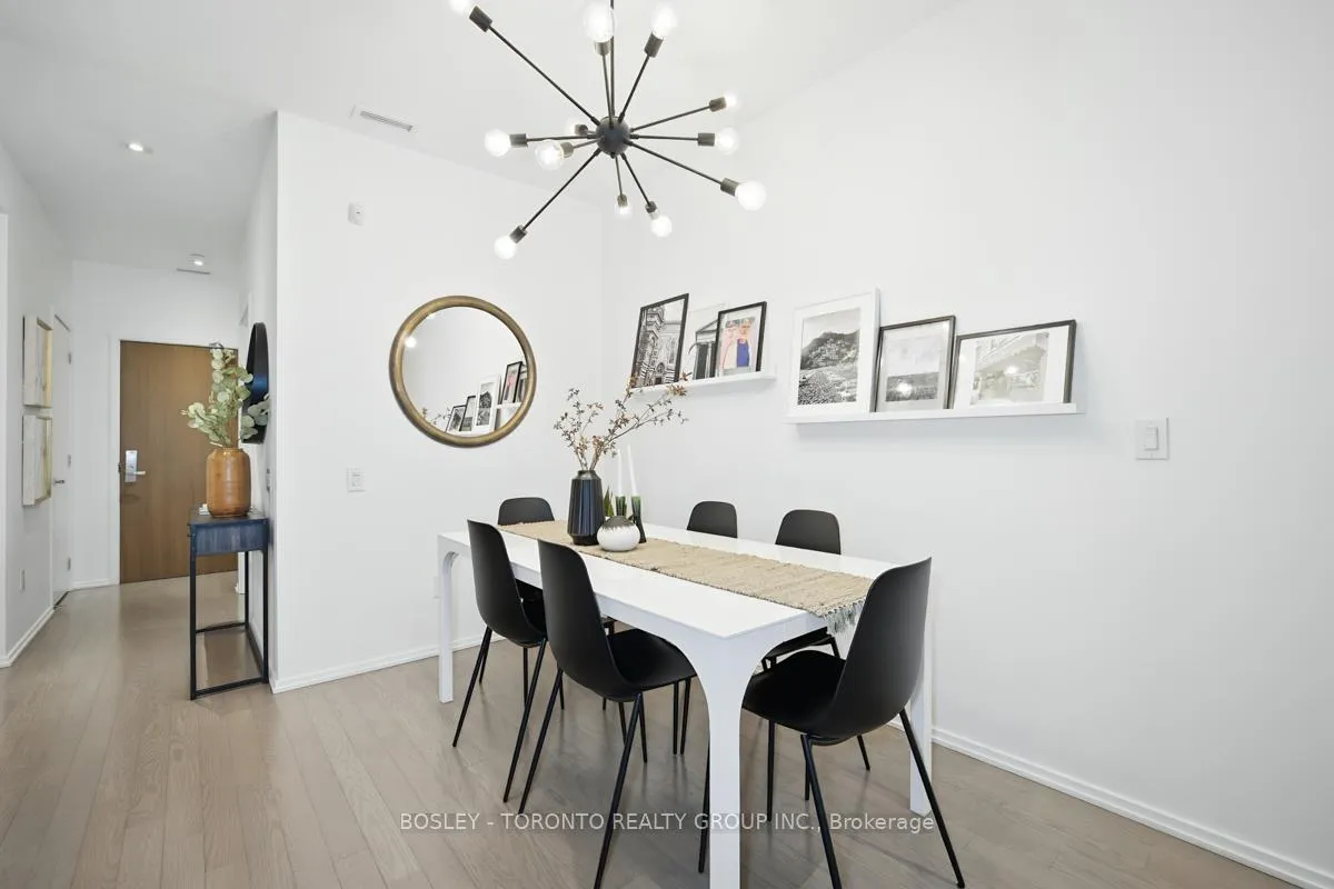 Photo 14 of 10 Loretto Lane, Toronto, University — HOMEH