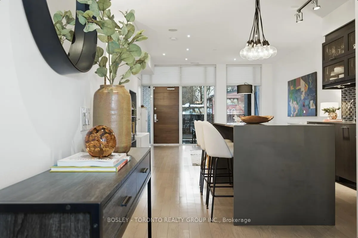 Photo 21 of 10 Loretto Lane, Toronto, University — HOMEH