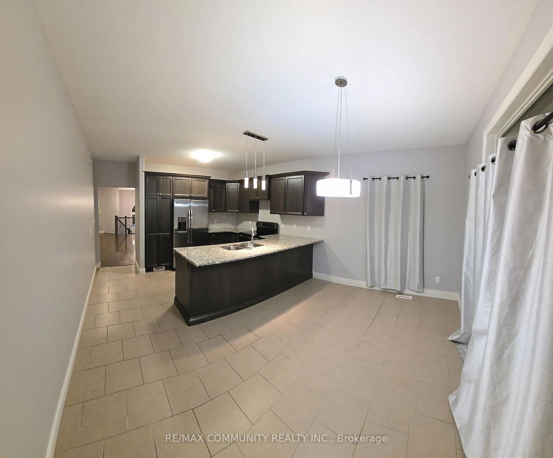 Photo 5 of 37 Stonecrest Boulevard, Quinte West, Sidney Ward — HOMEH