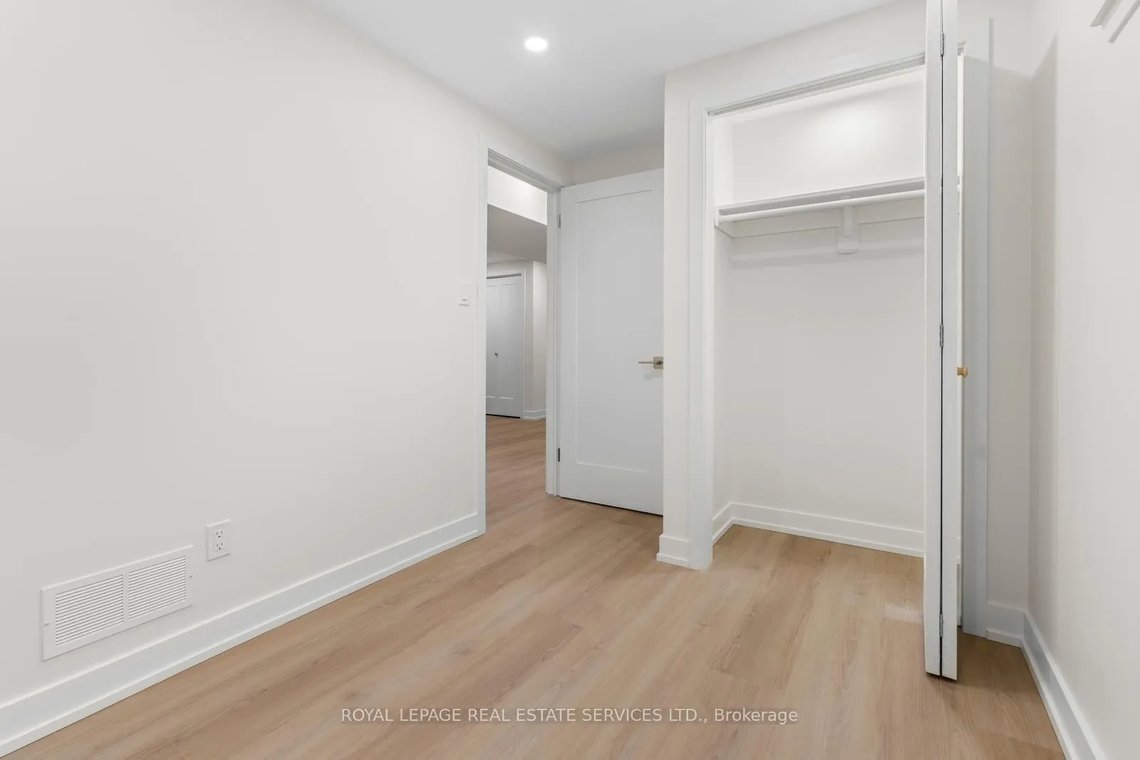 Photo 14 of Unit Lower, 1129 Mount Pleasant Road, Toronto, Mount Pleasant East — HOMEH