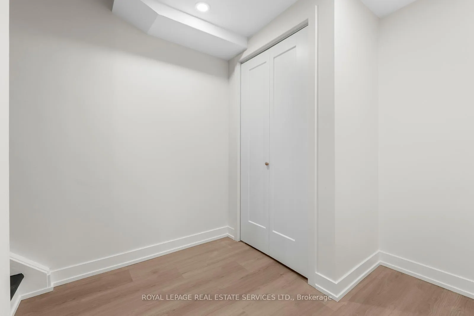 Photo 17 of Unit Lower, 1129 Mount Pleasant Road, Toronto, Mount Pleasant East — HOMEH