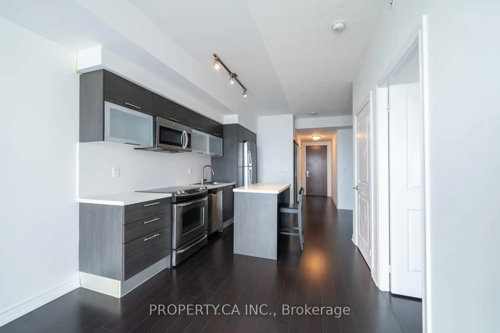 Photo 3 of Unit 4403, 386 Yonge Street, Toronto, Bay Street Corridor — HOMEH