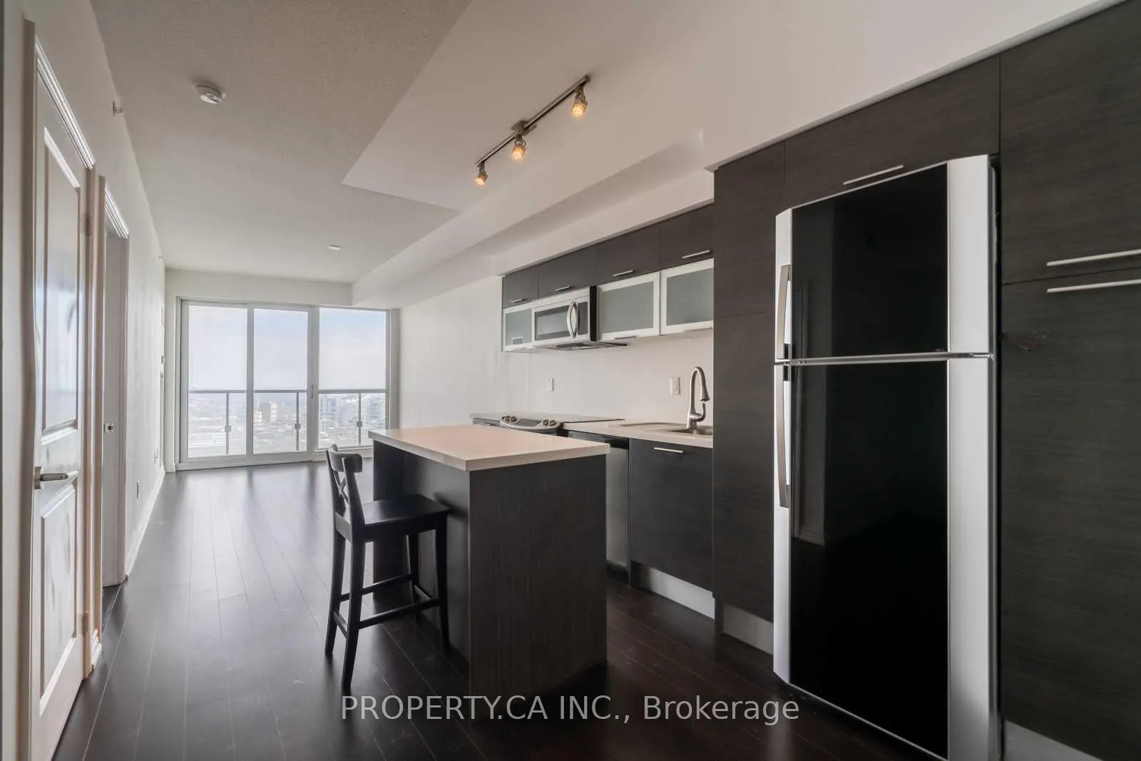 Photo 11 of Unit 4403, 386 Yonge Street, Toronto, Bay Street Corridor — HOMEH