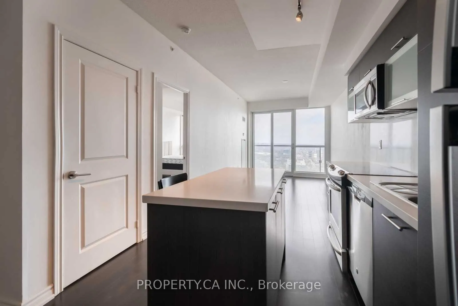 Photo 12 of Unit 4403, 386 Yonge Street, Toronto, Bay Street Corridor — HOMEH
