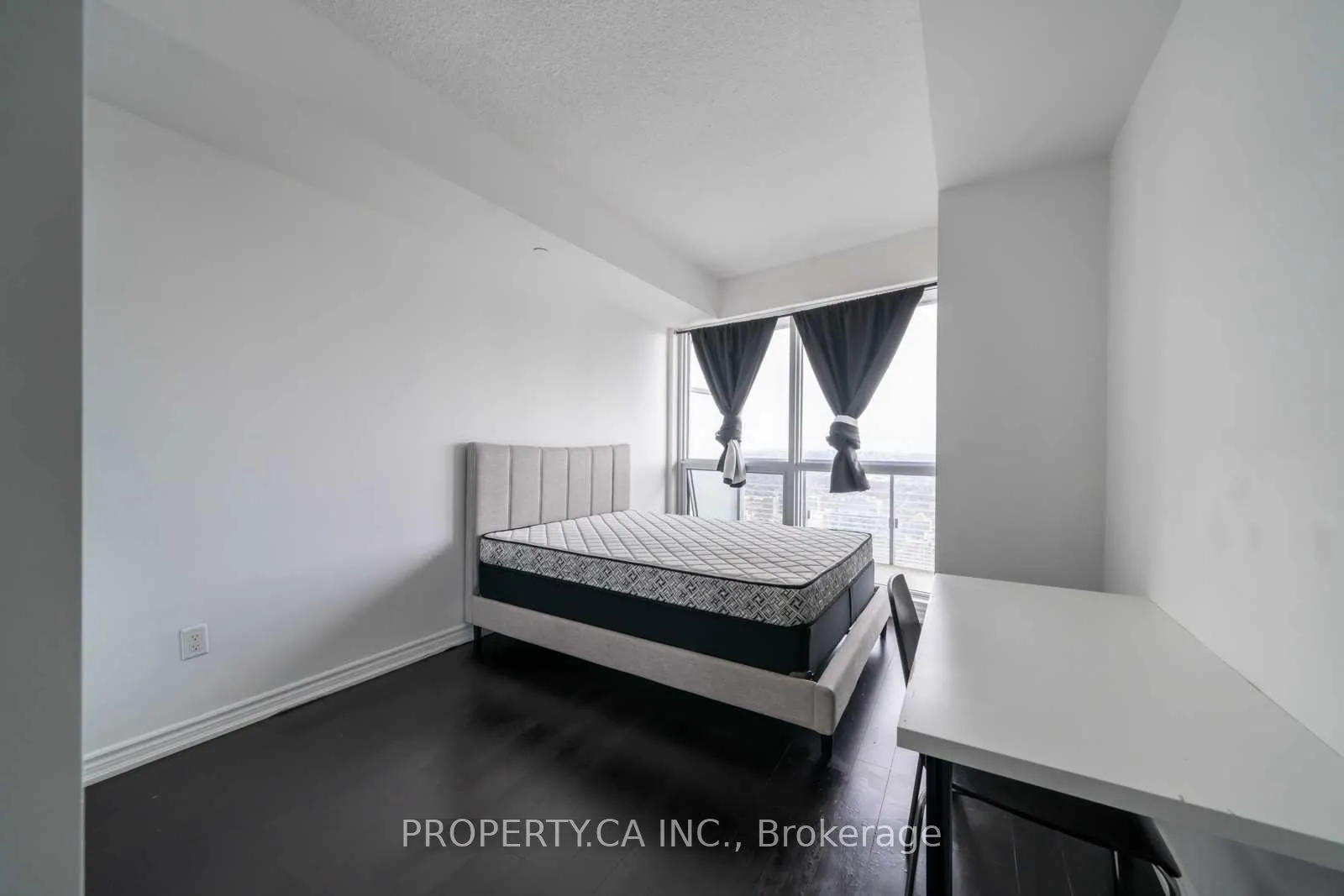 Photo 18 of Unit 4403, 386 Yonge Street, Toronto, Bay Street Corridor — HOMEH