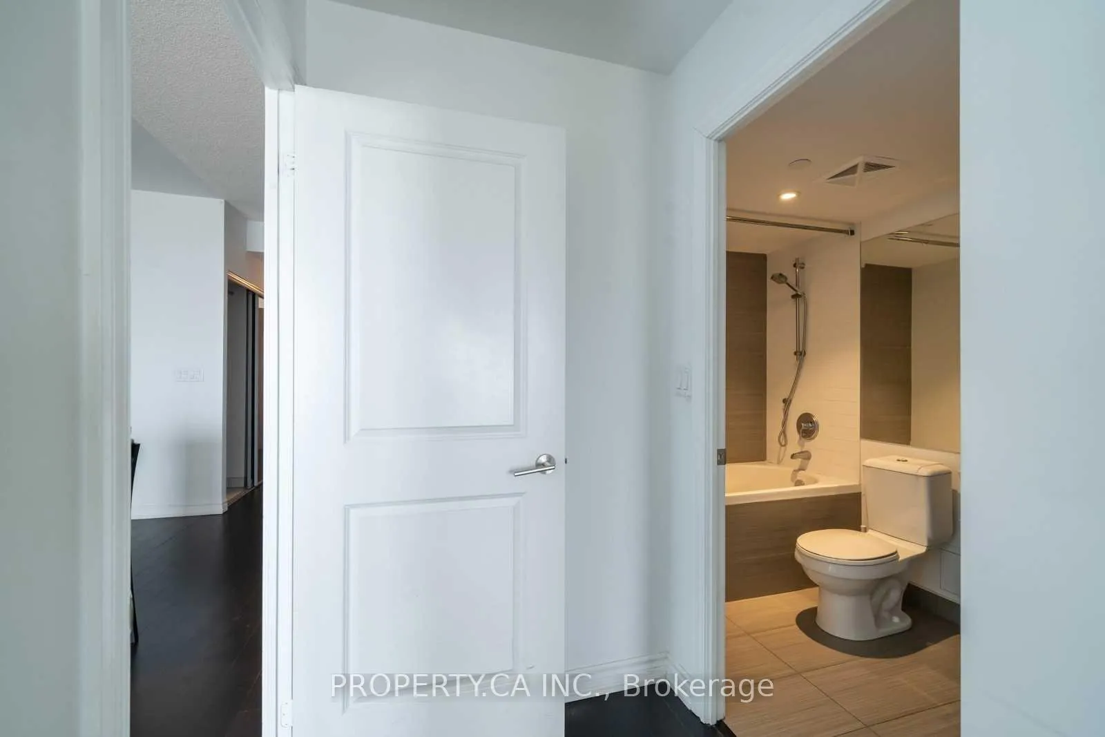 Photo 20 of Unit 4403, 386 Yonge Street, Toronto, Bay Street Corridor — HOMEH