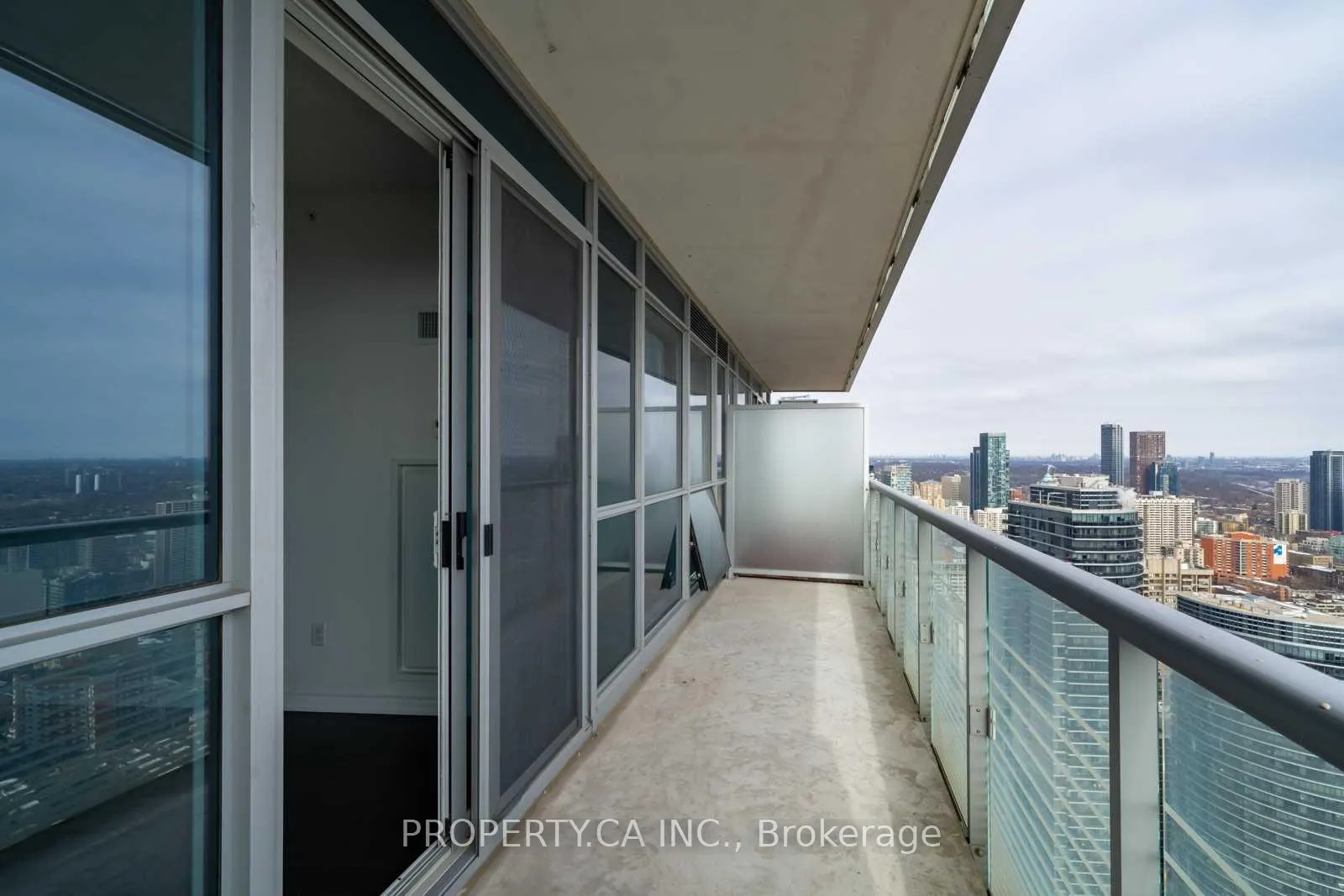 Photo 26 of Unit 4403, 386 Yonge Street, Toronto, Bay Street Corridor — HOMEH