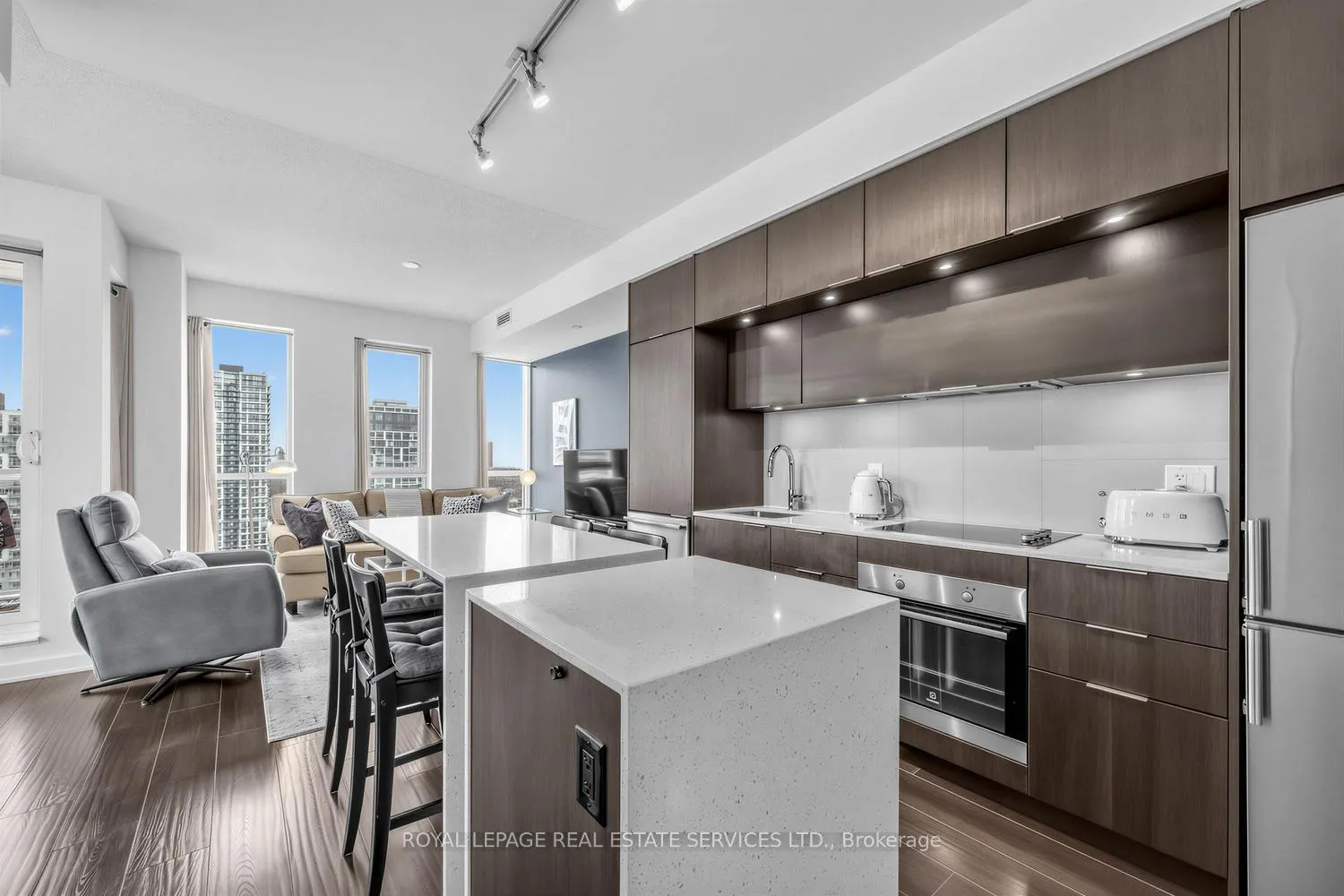 Photo 4 of Unit 2612, 55 Regent Park Boulevard, Toronto, Regent Park — HOMEH