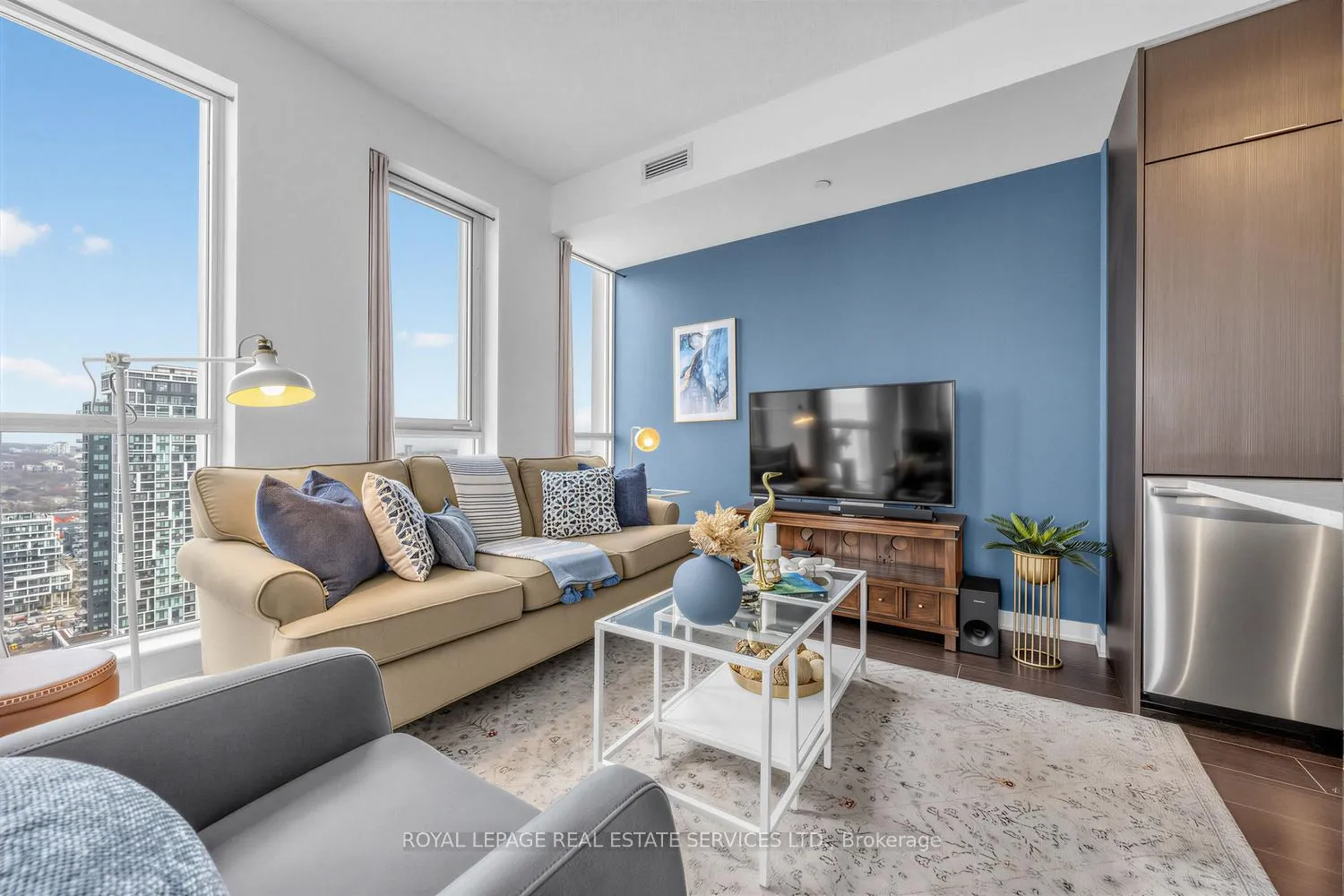 Photo 6 of Unit 2612, 55 Regent Park Boulevard, Toronto, Regent Park — HOMEH