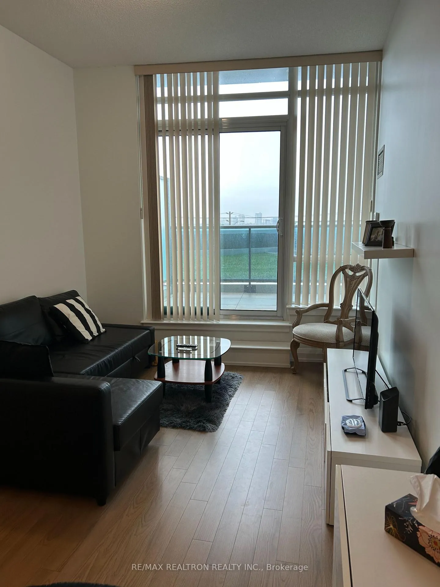 Photo 5 of Unit 322, 7161 Yonge Street, Markham, Grandview — HOMEH