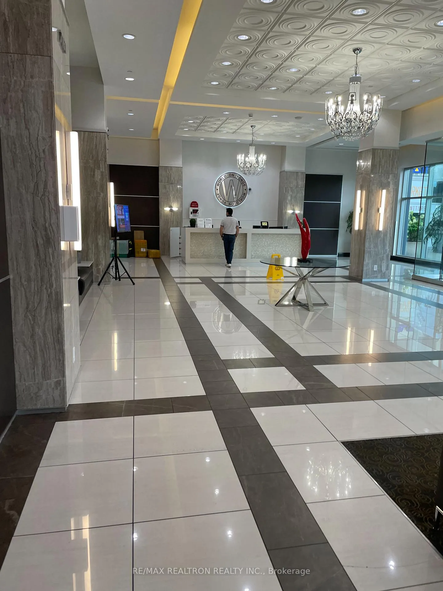 Photo 9 of Unit 322, 7161 Yonge Street, Markham, Grandview — HOMEH