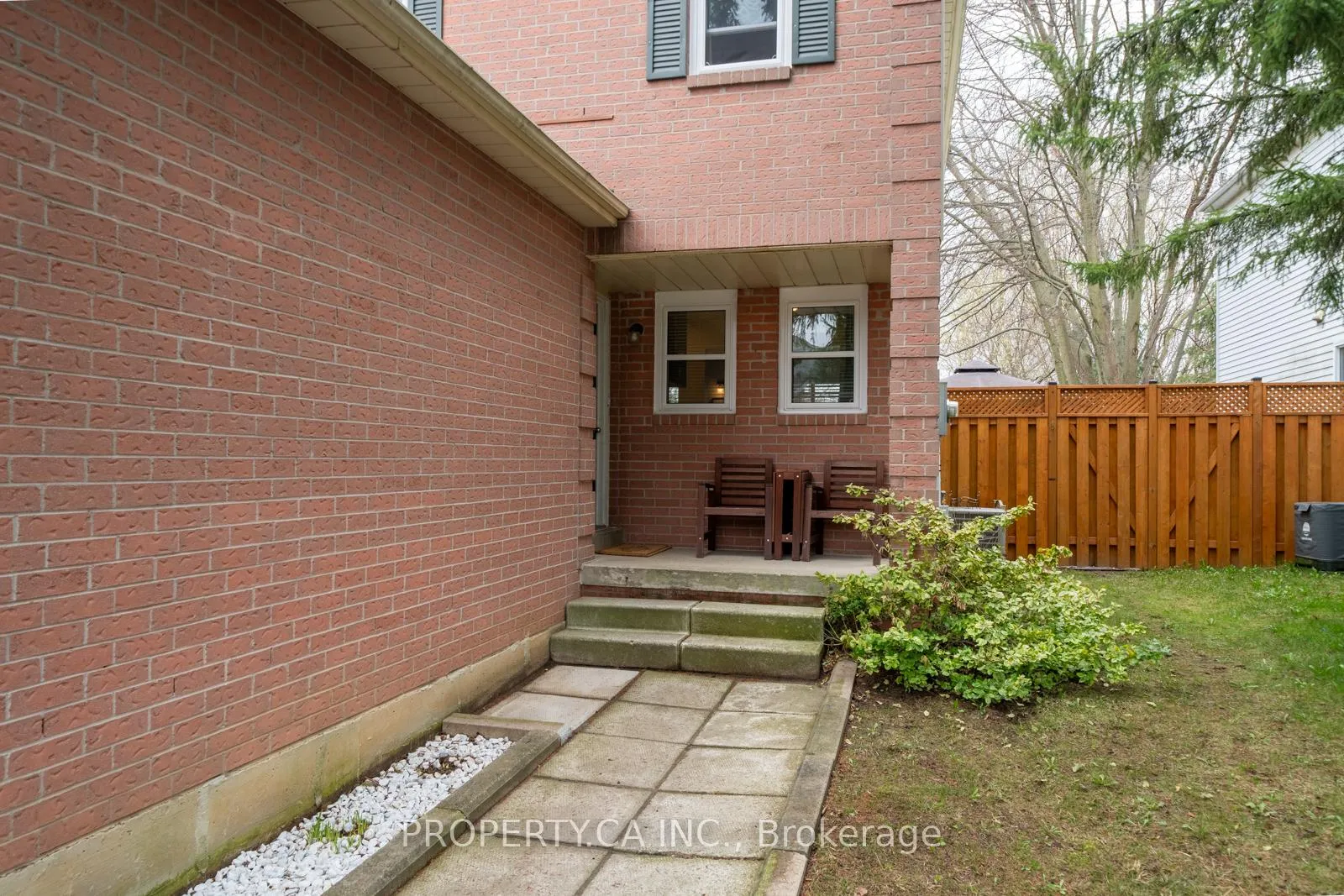 Photo 2 of 97 D'aubigny Road, Brantford — HOMEH