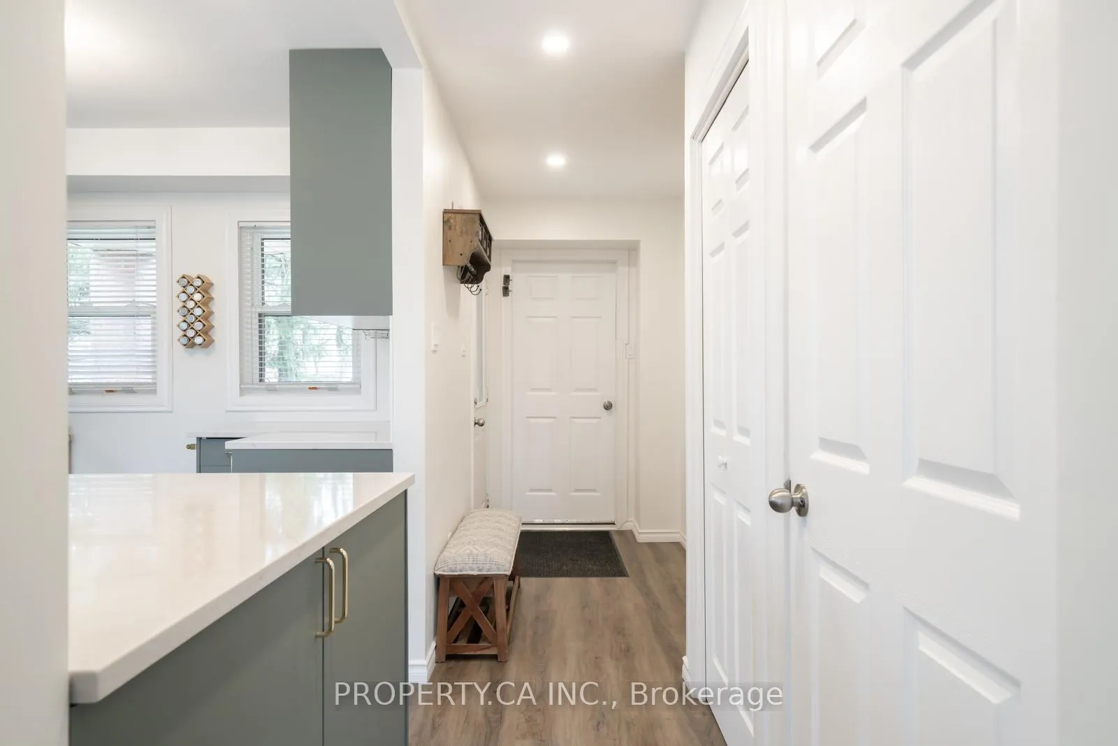 Photo 3 of 97 D'aubigny Road, Brantford — HOMEH