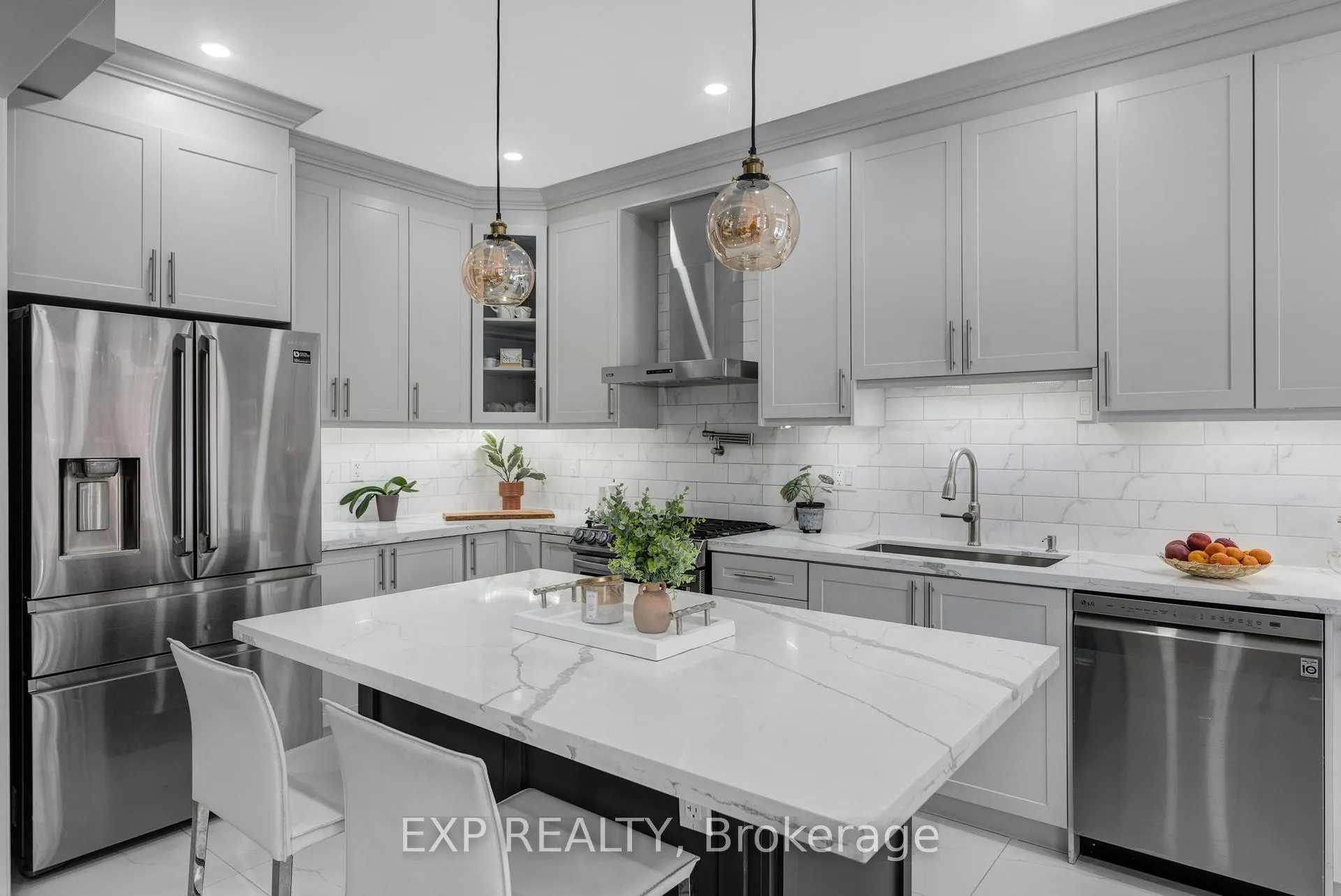 Photo 11 of 565 Foxcroft Boulevard, Newmarket, Stonehaven-Wyndham — HOMEH