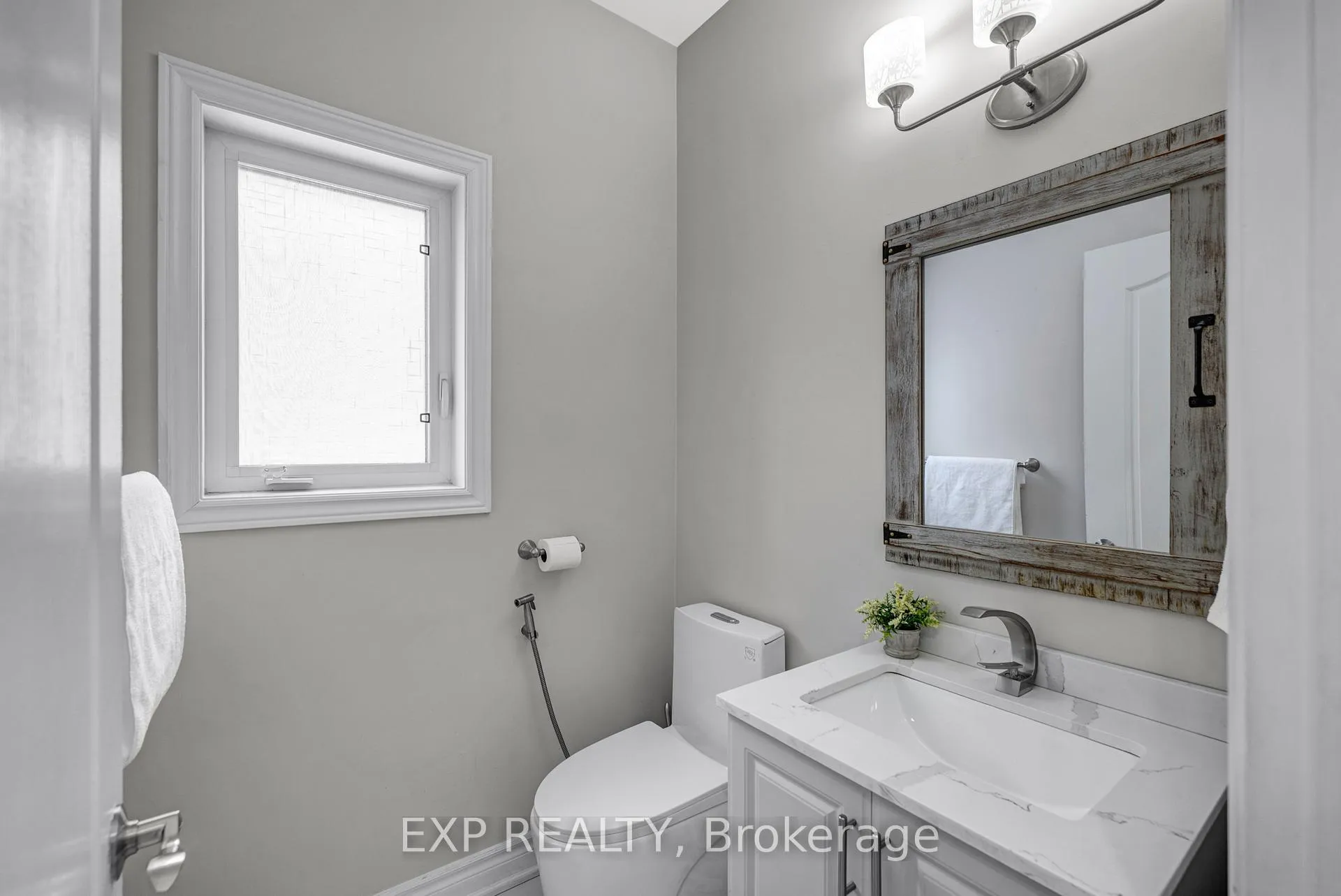 Photo 16 of 565 Foxcroft Boulevard, Newmarket, Stonehaven-Wyndham — HOMEH